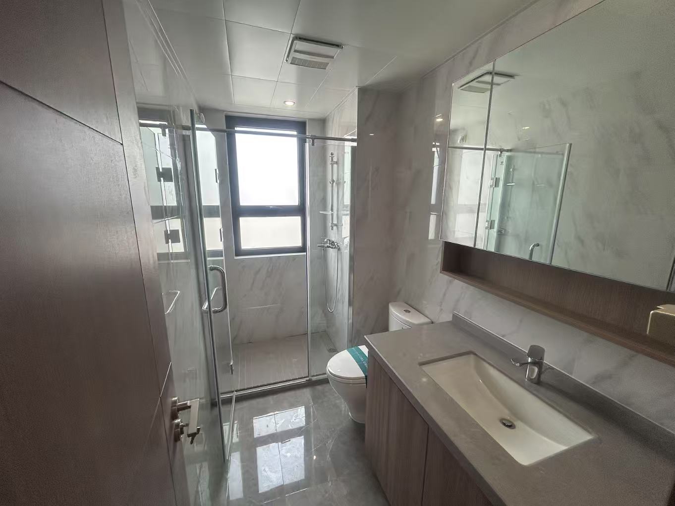 中海上东区 4室2厅2卫 144m&sup2;