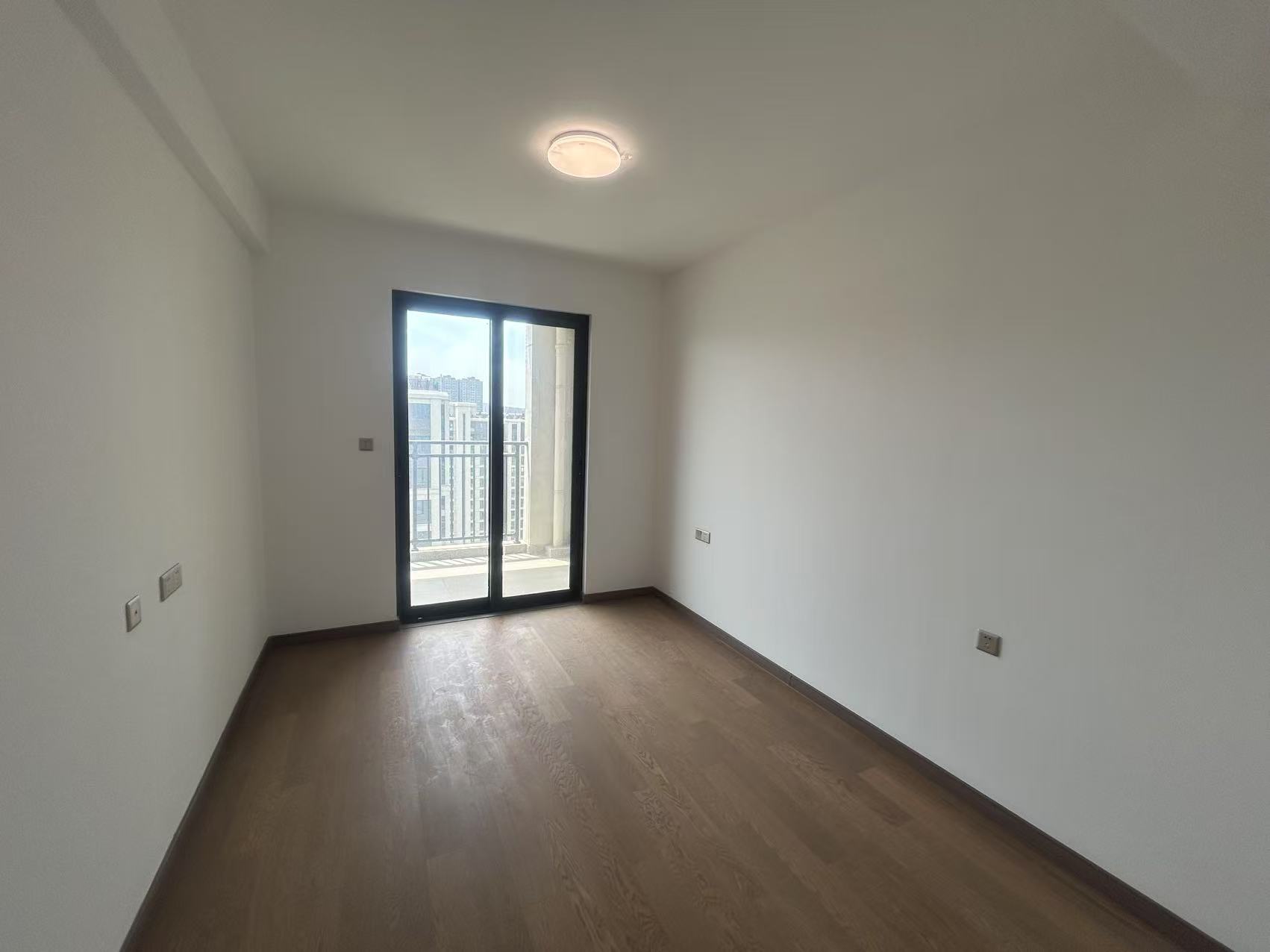 中海上东区 4室2厅2卫 144m&sup2;