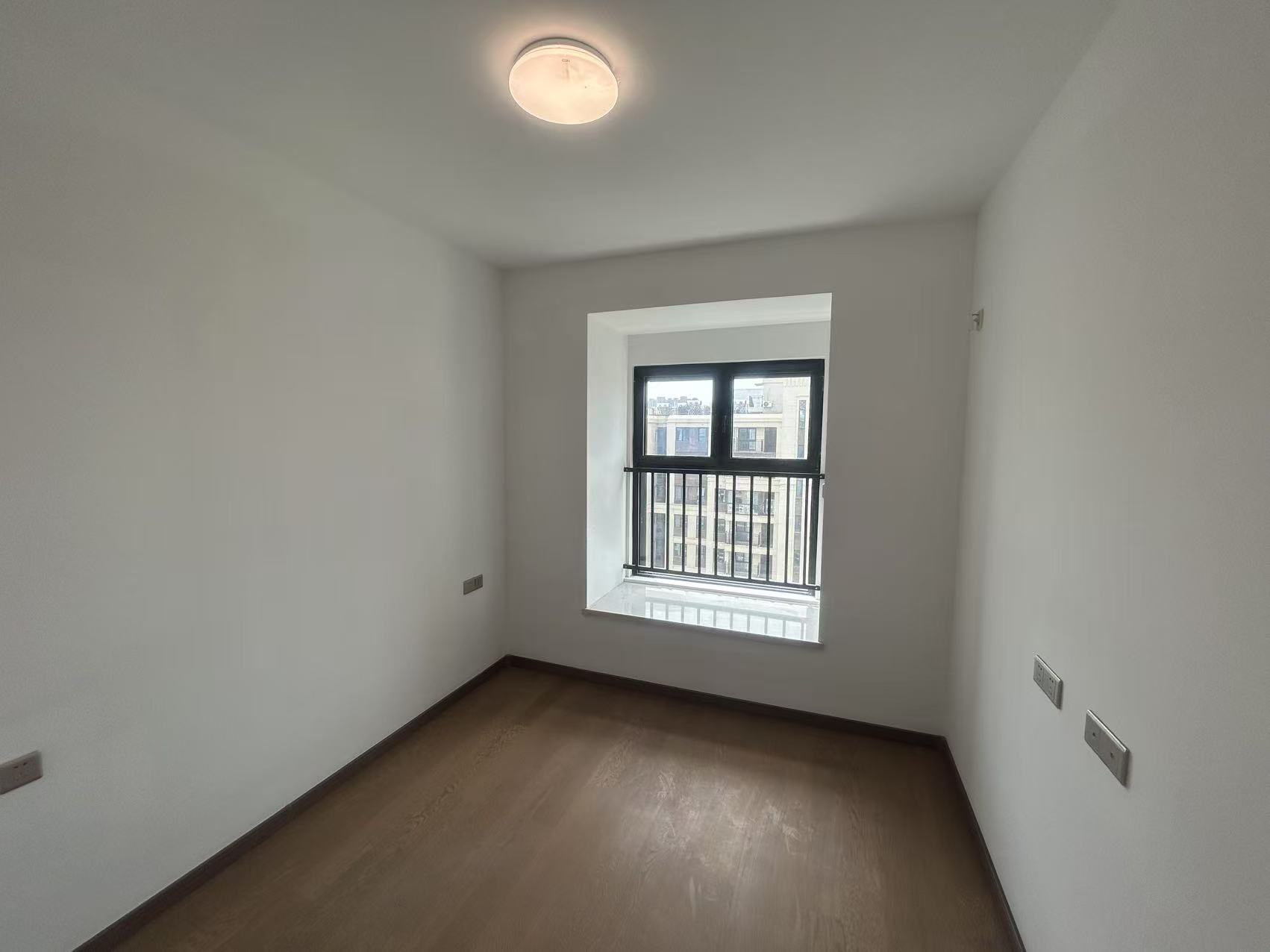 中海上东区 4室2厅2卫 144m&sup2;