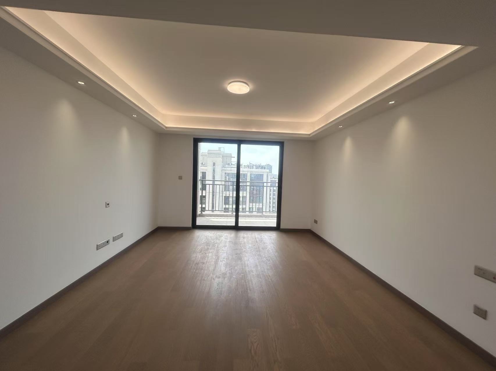 中海上东区 4室2厅2卫 144m&sup2;