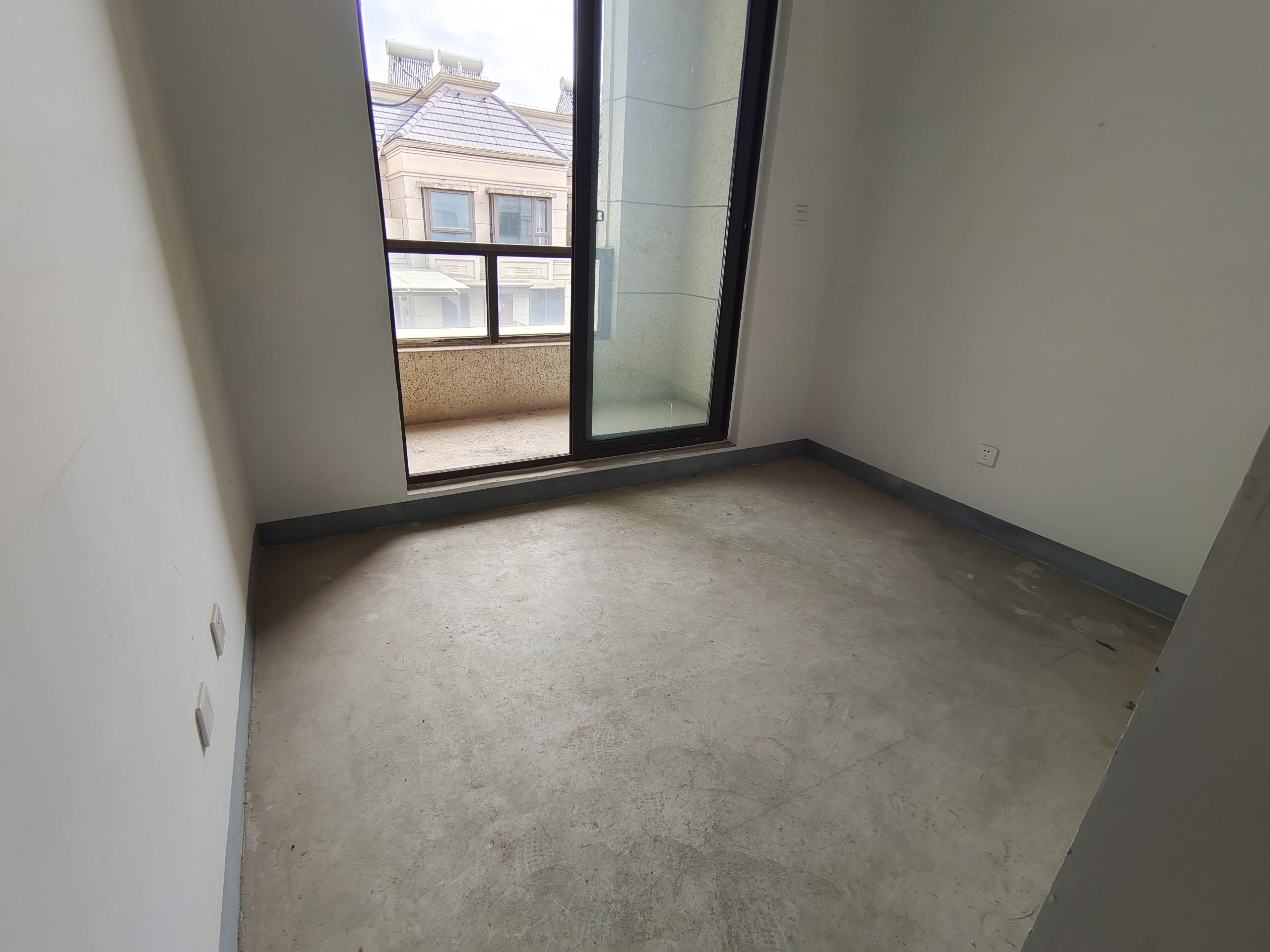 中南熙悦(南通经济技术开发区) 4室2厅3卫 131m&sup2;