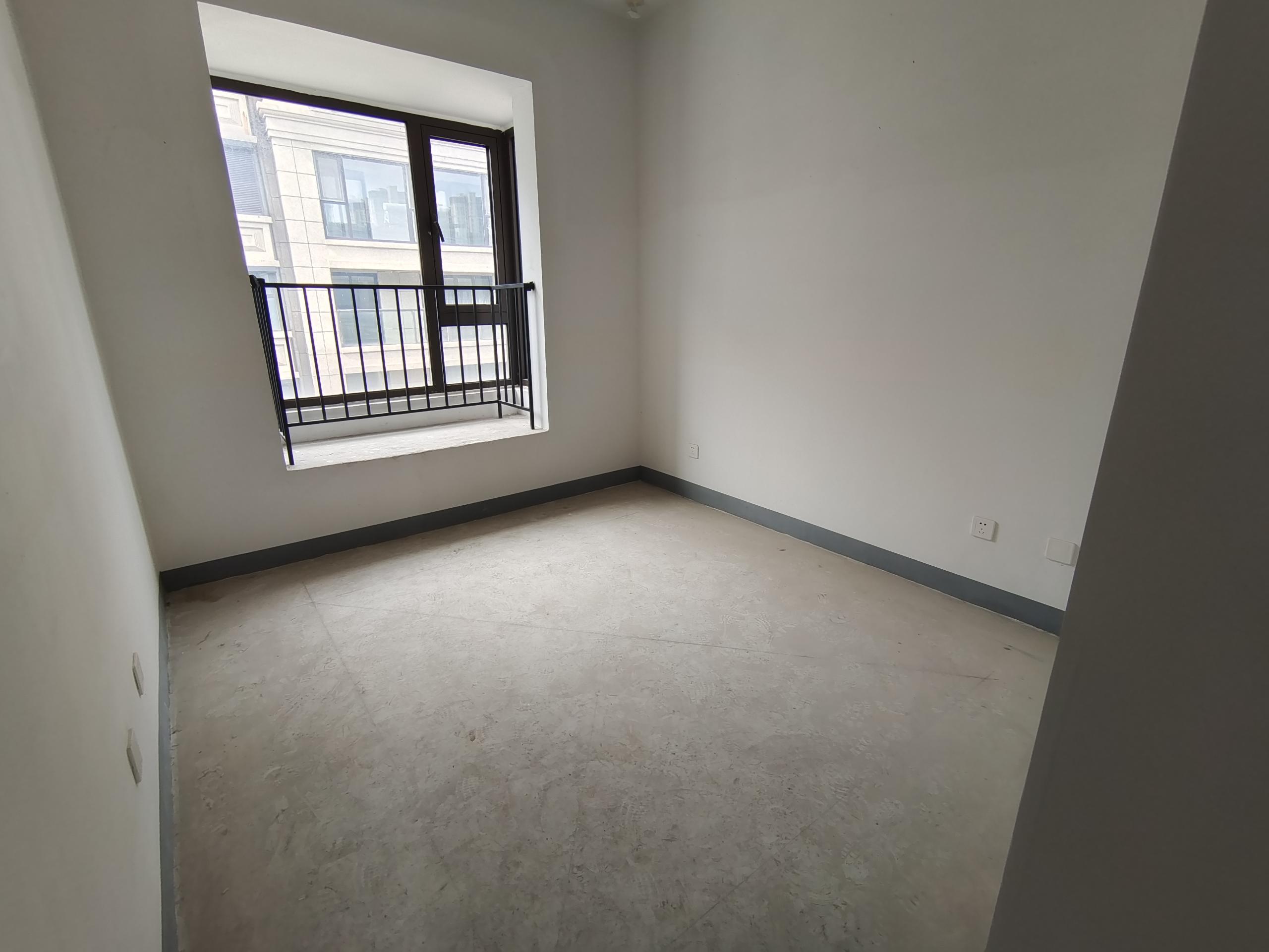 中南熙悦(南通经济技术开发区) 4室2厅3卫 131m&sup2;