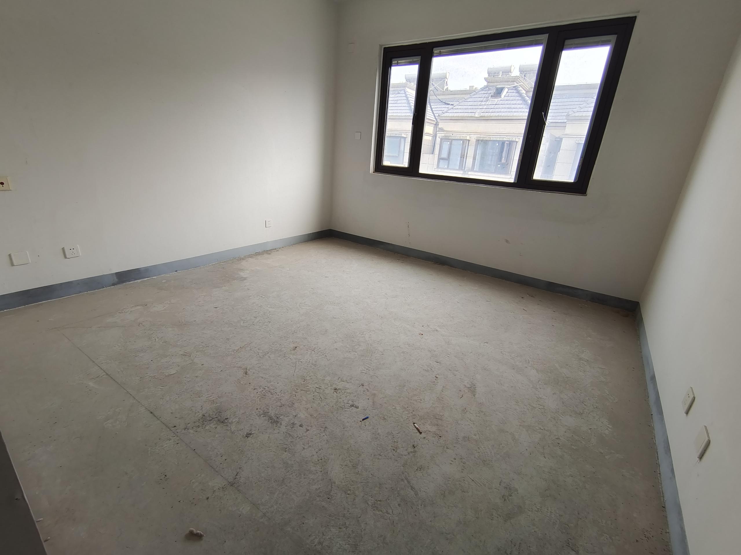 中南熙悦(南通经济技术开发区) 4室2厅3卫 131m&sup2;