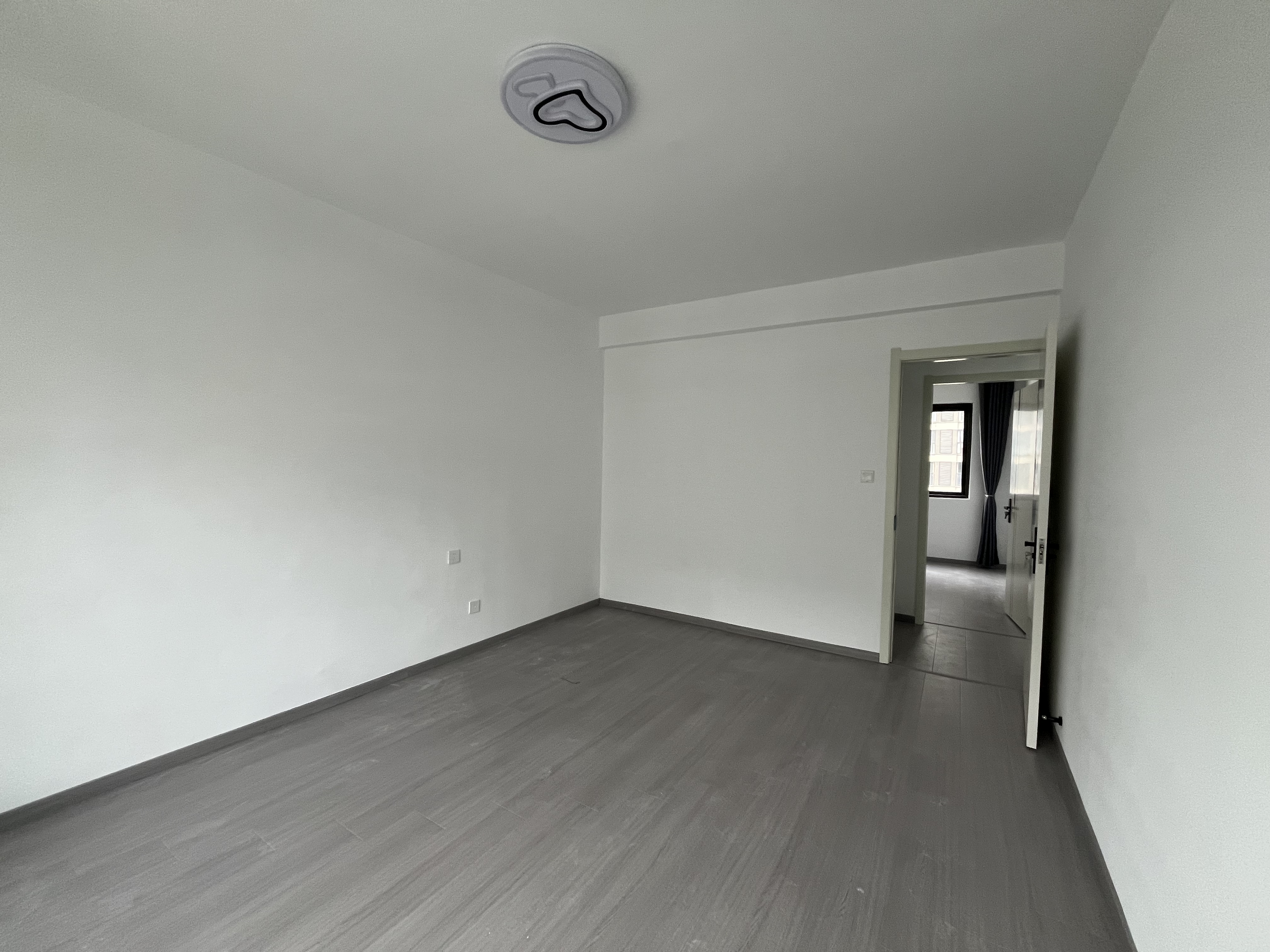 绿地江海图 3室2厅1卫 127m&sup2;