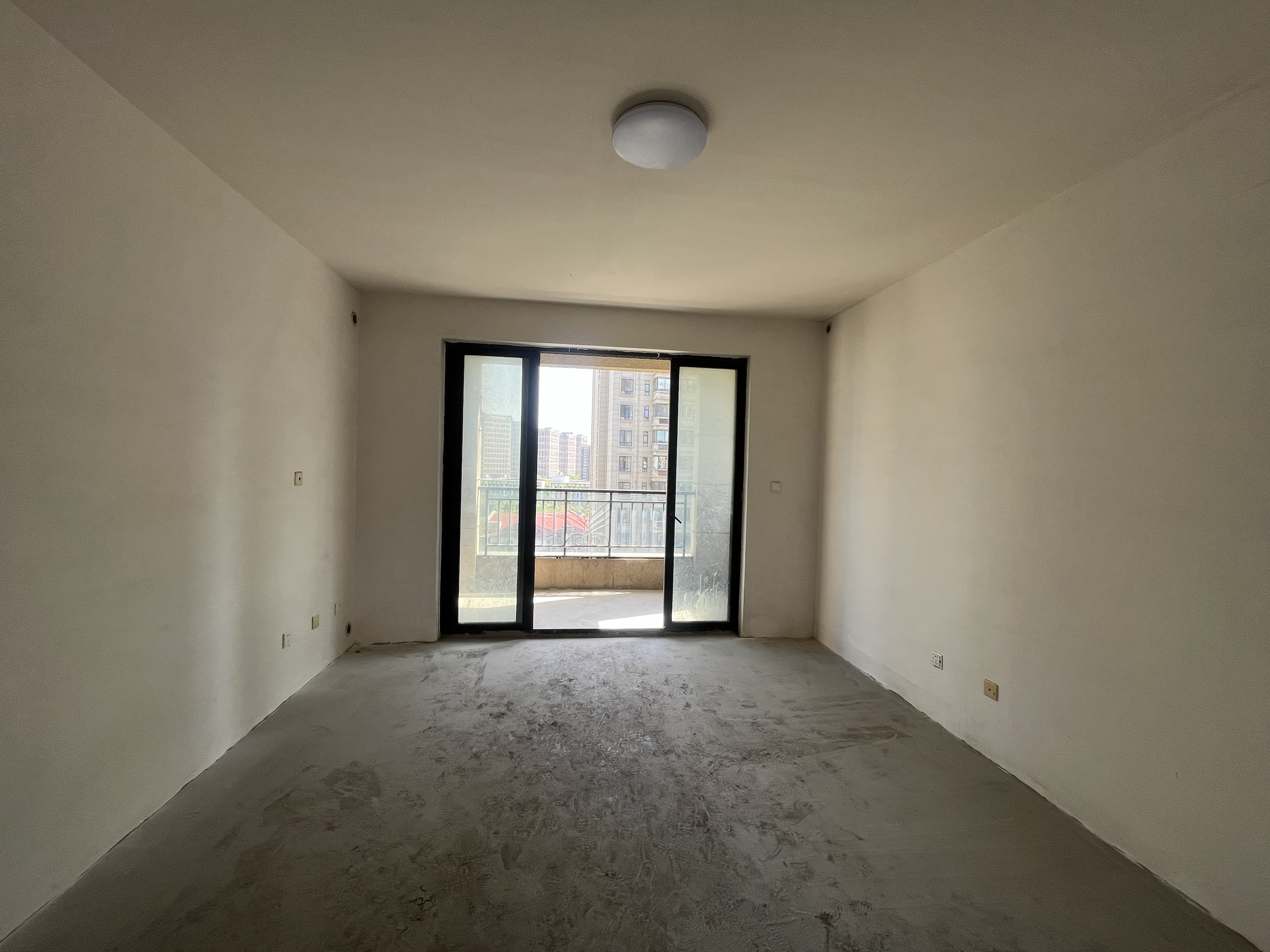 德诚翠湖湾 3室2厅2卫 136.12m²