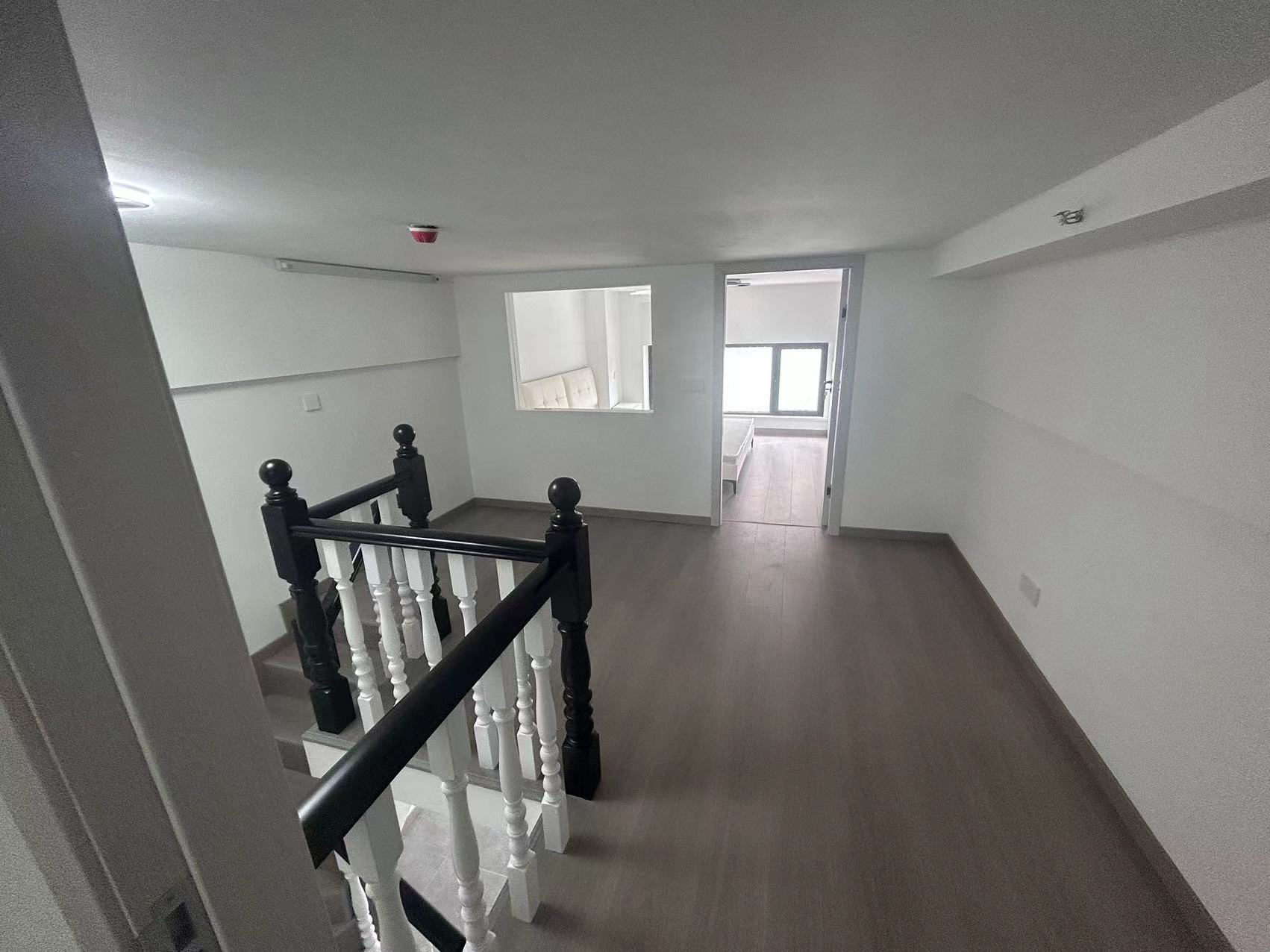 红星天铂 2室1厅1卫 70m&sup2;