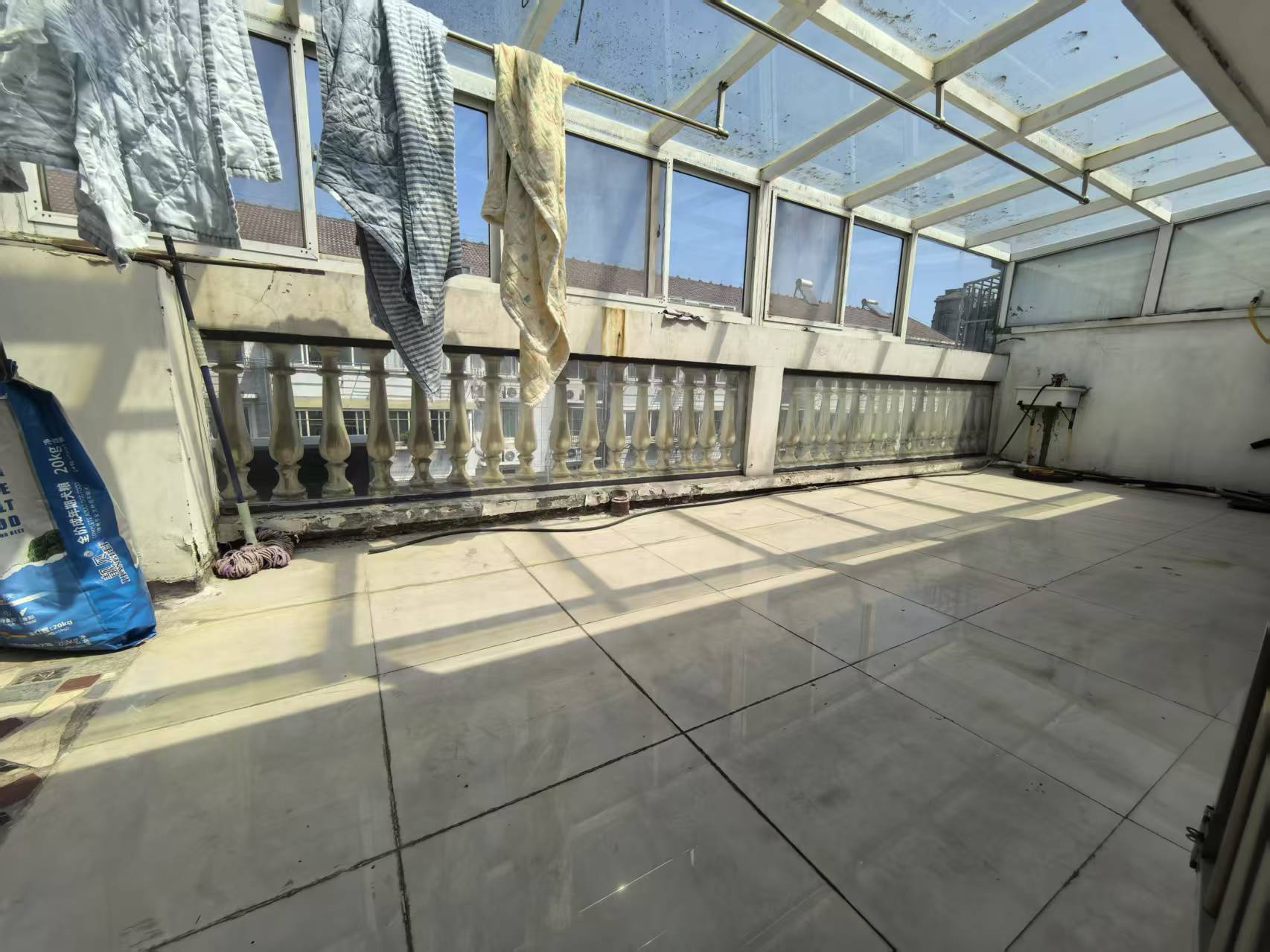 金辉花园 5室2厅2卫 121.94m&sup2;