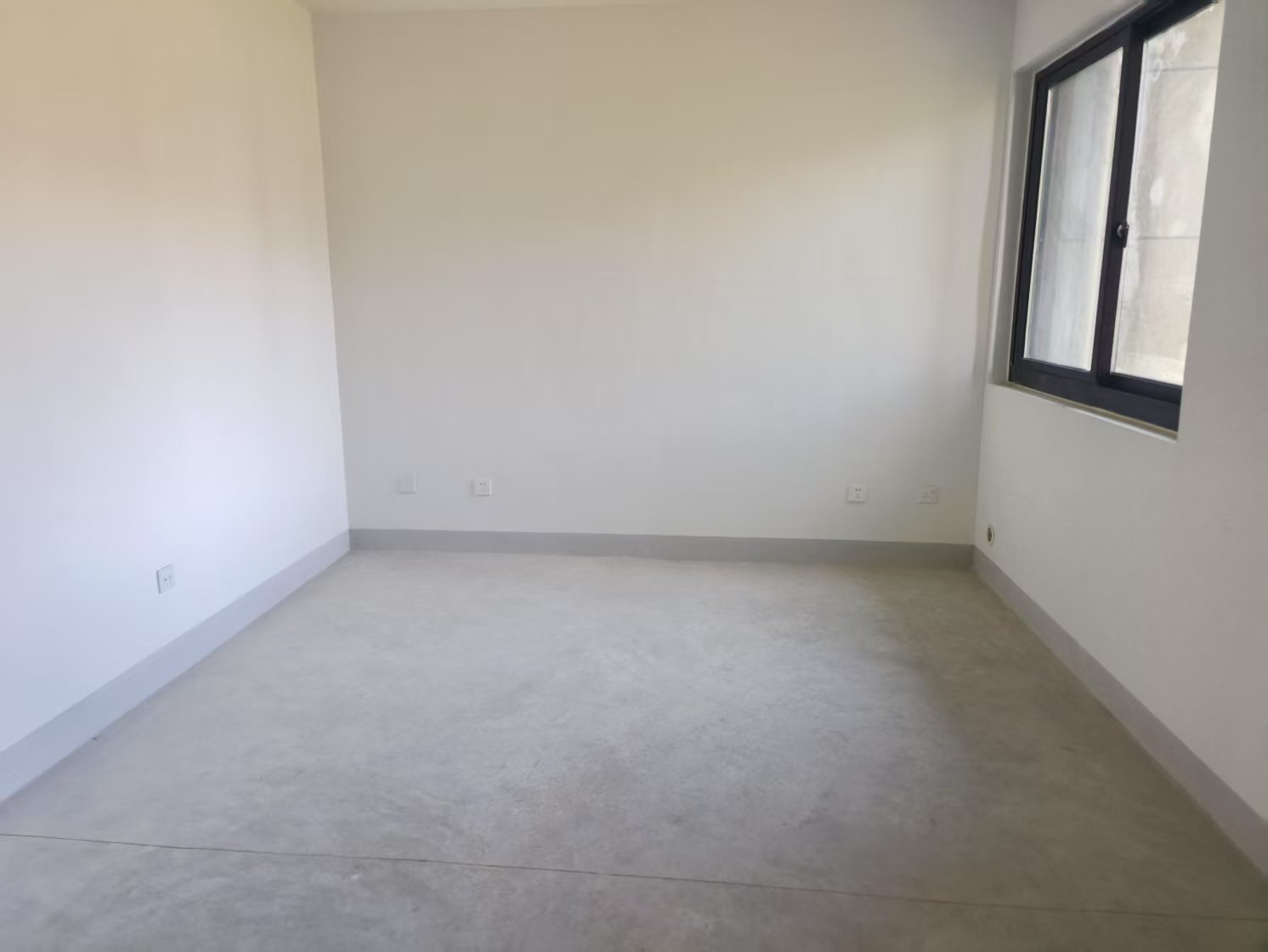 世纪园 2室1厅1卫 86m²