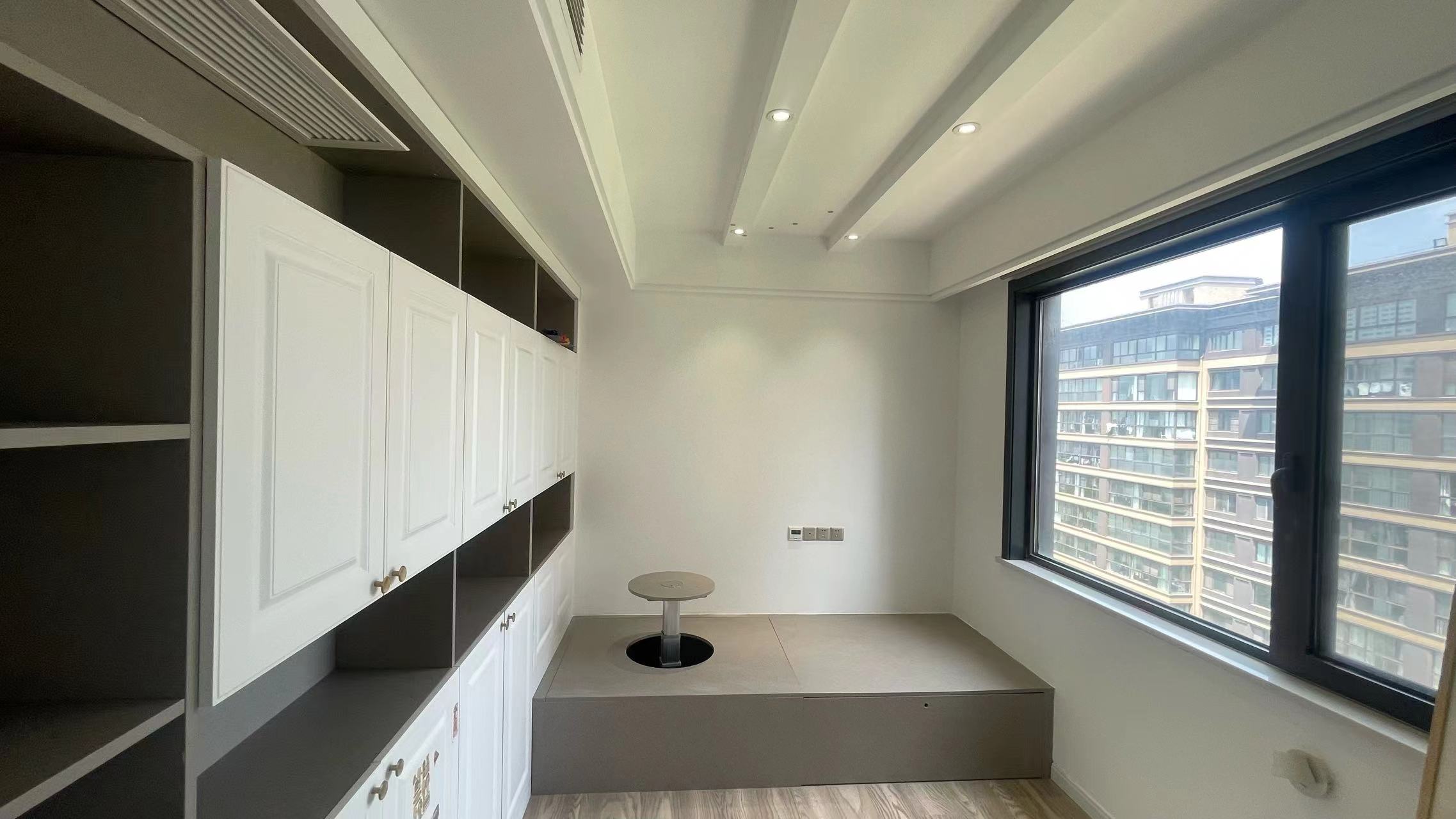万濠山庄 3室2厅2卫 130m&sup2;