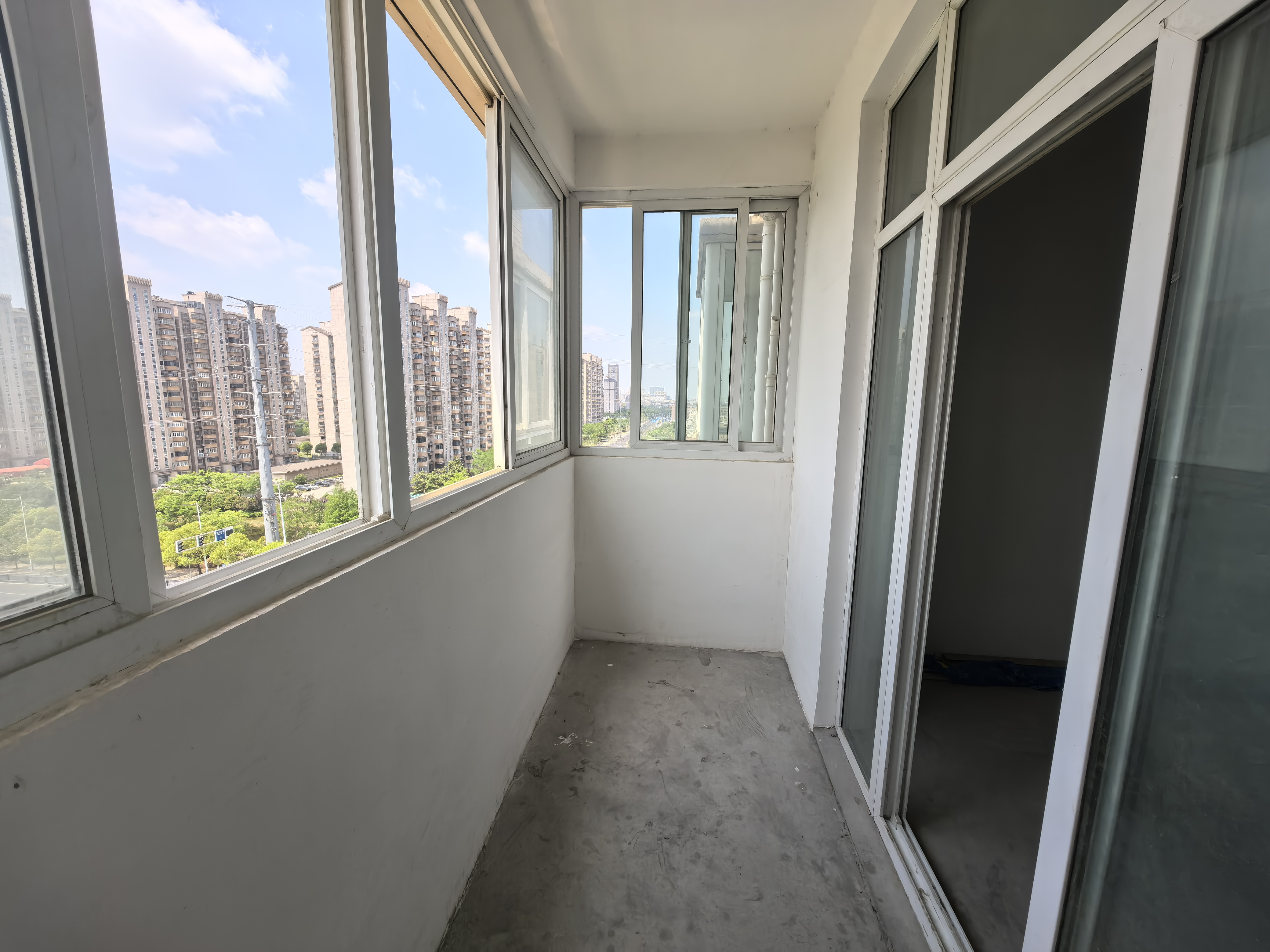 天晖苑 3室2厅2卫 98.00m&sup2;