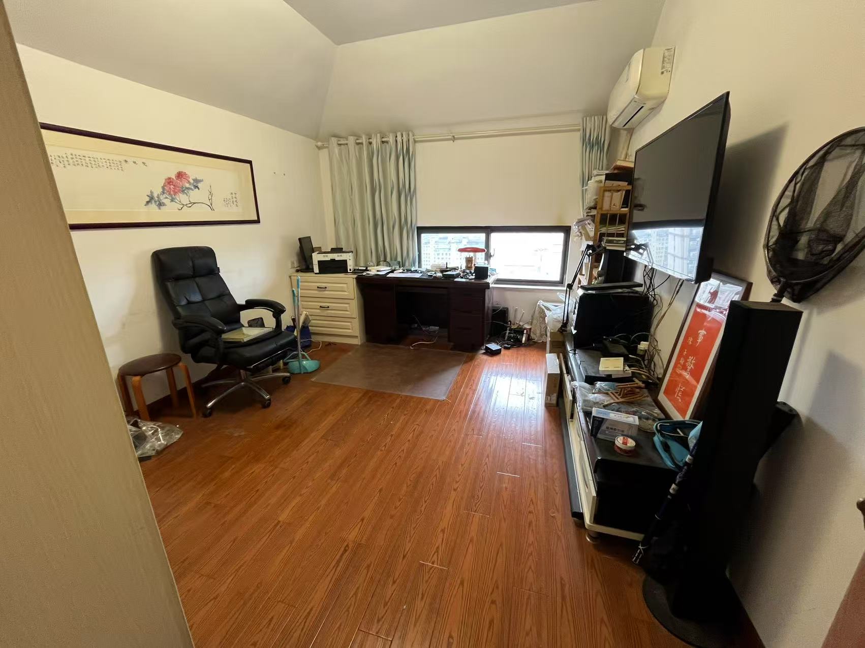 外滩花苑 4室2厅2卫 140m&sup2;