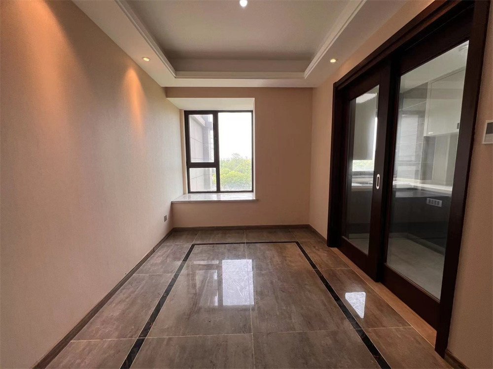 远创樾府 4室2厅2卫 132.98m&sup2;