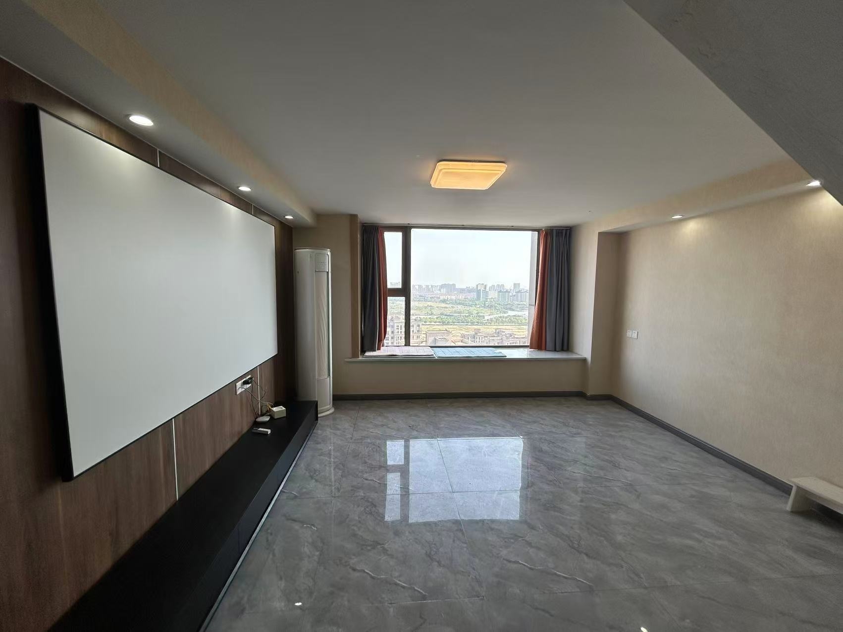 中港银座 2室2厅1卫 47m&sup2;