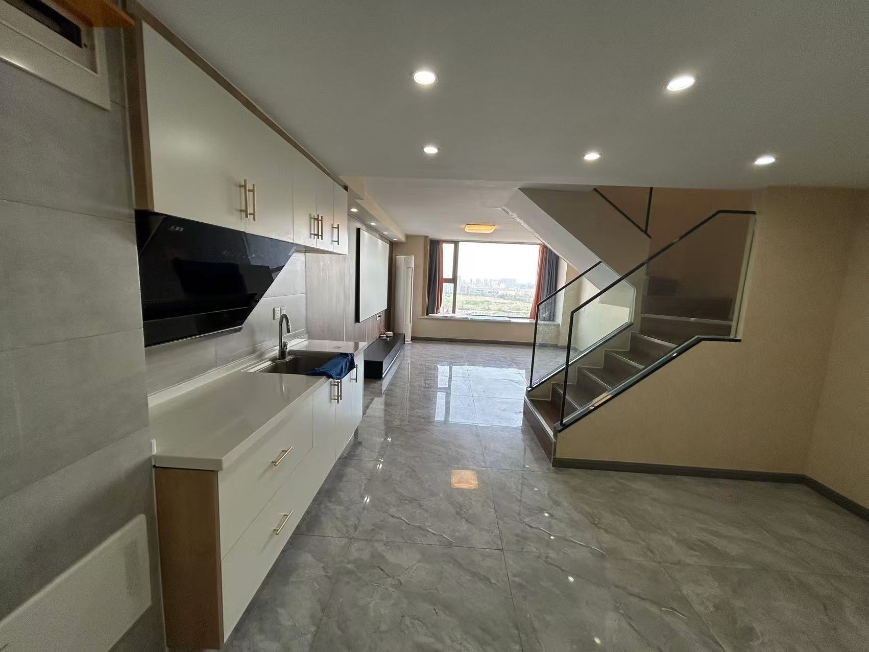 中港银座 2室2厅1卫 47m&sup2;