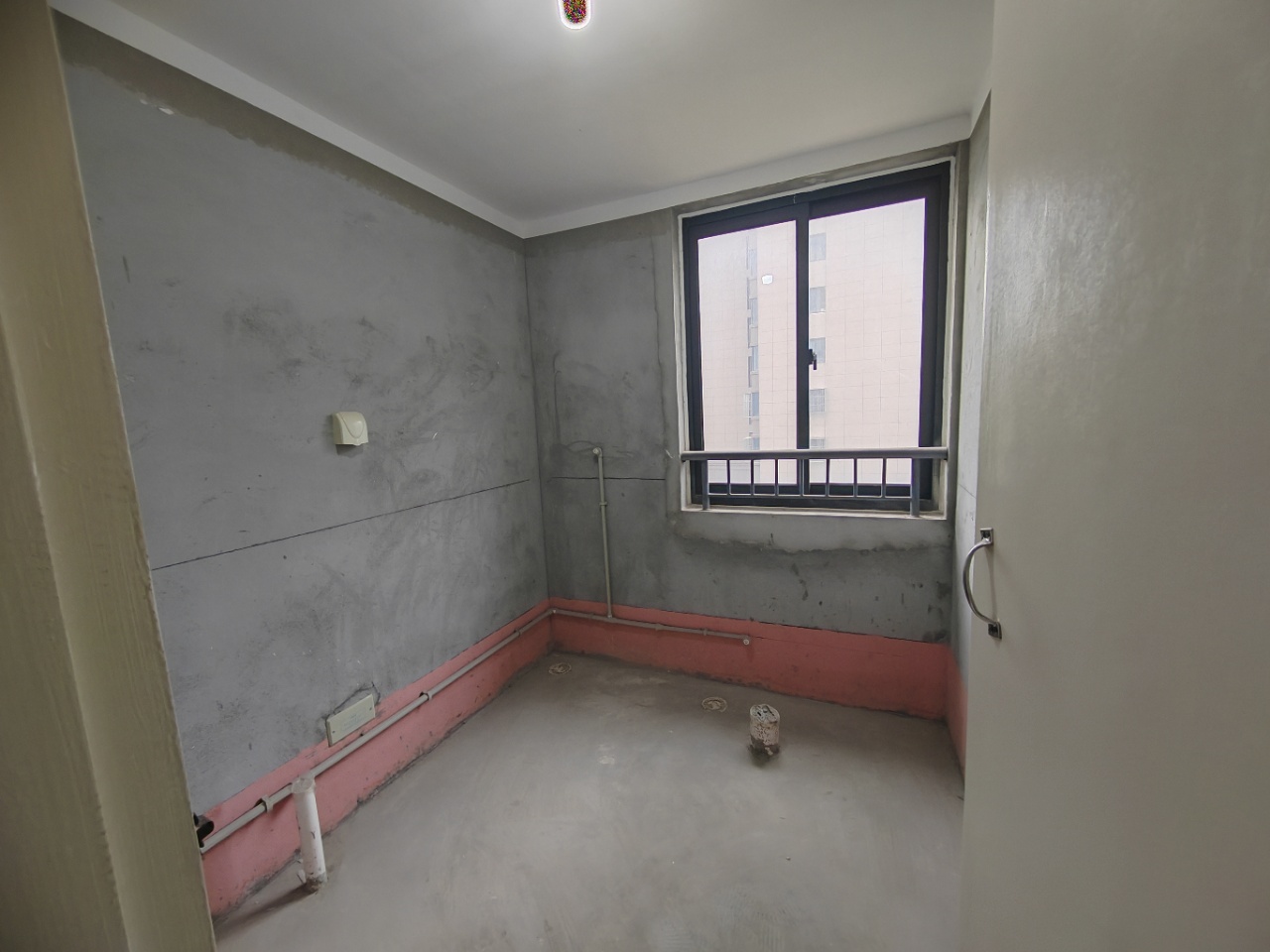 朝阳花苑 3室2厅2卫 144m&sup2;