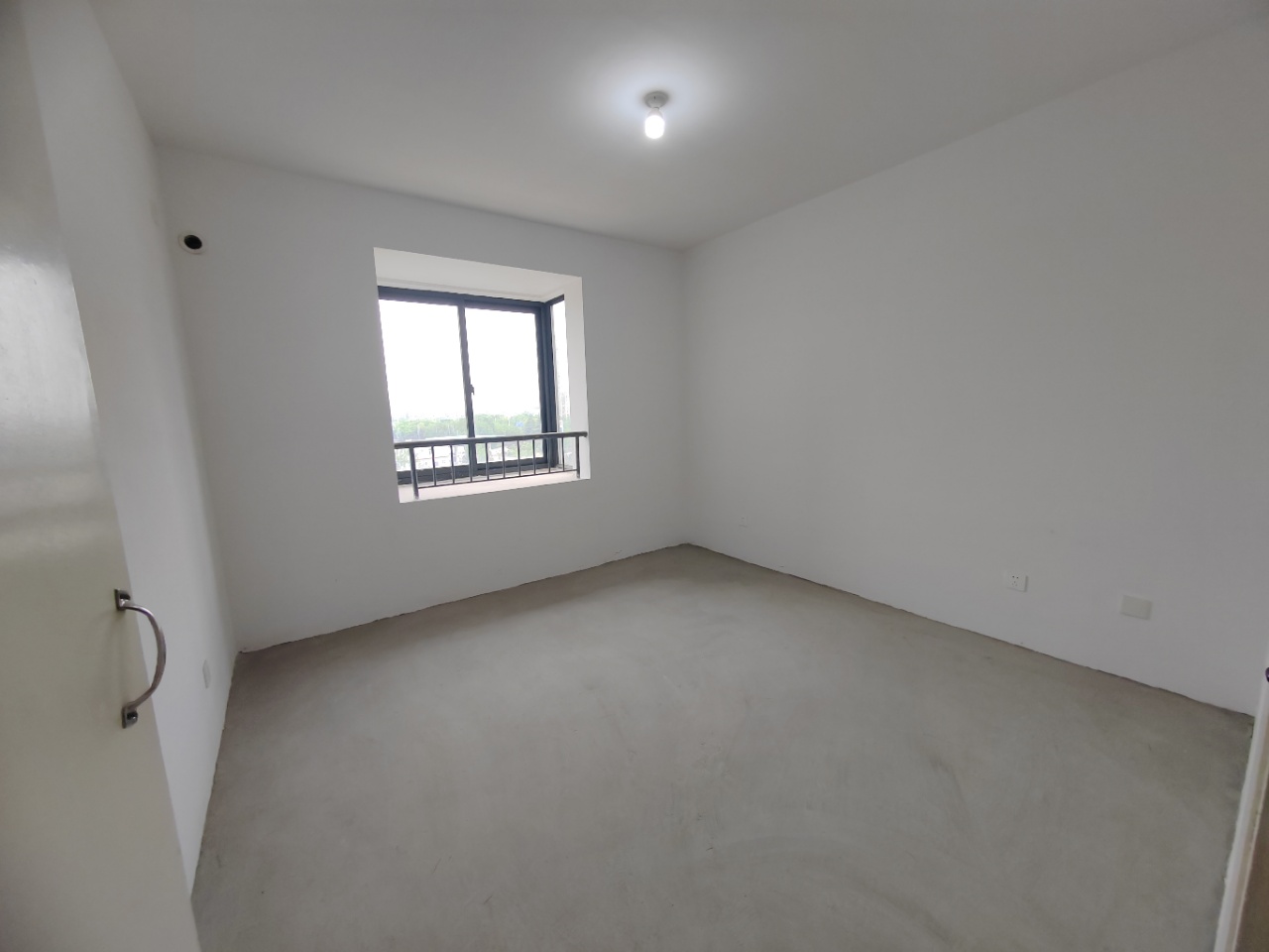 朝阳花苑 3室2厅2卫 144m&sup2;