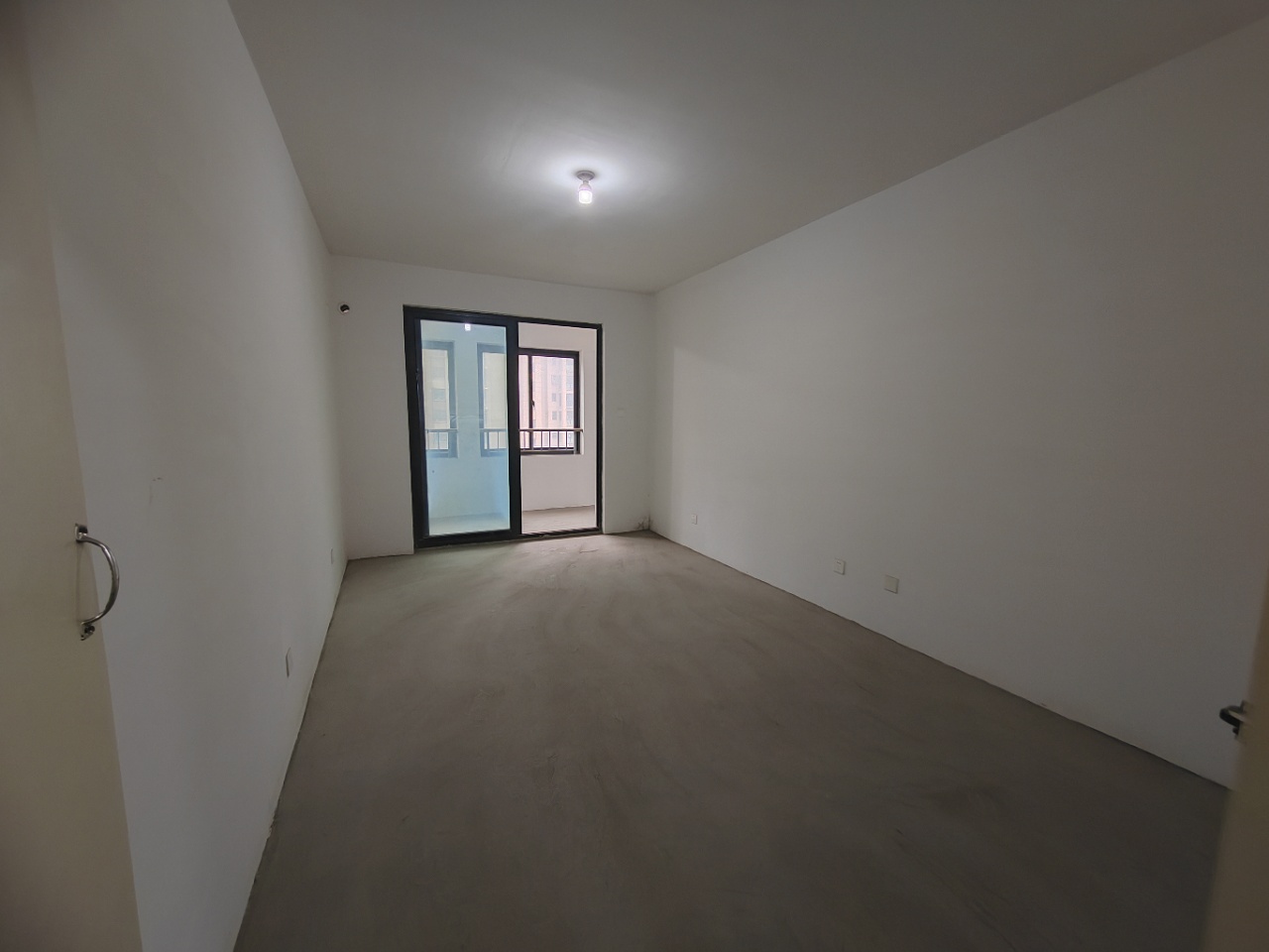 朝阳花苑 3室2厅2卫 144m&sup2;