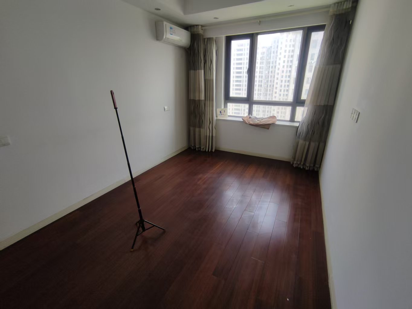 景华城 2室2厅1卫 98.27m&sup2;