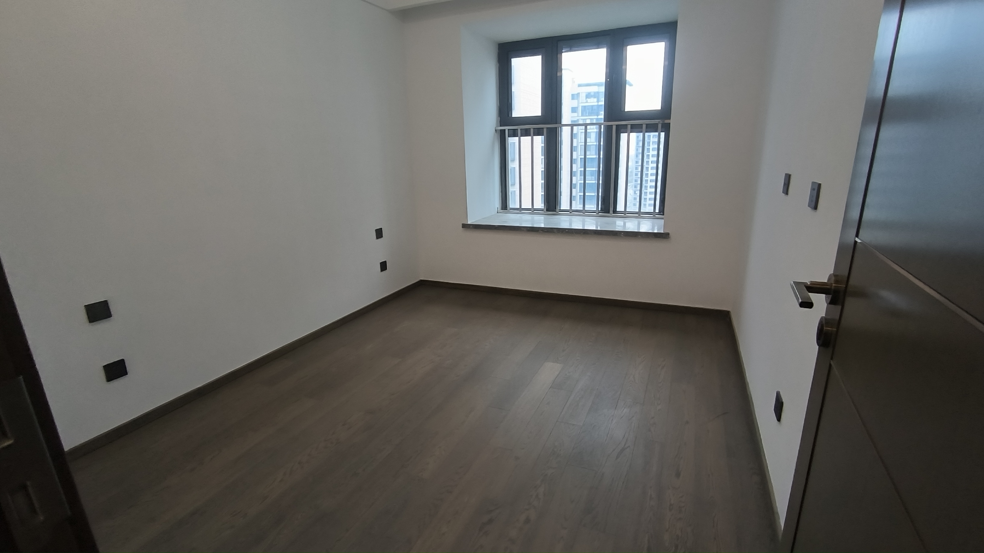 都会沁园 4室2厅2卫 149.9m&sup2;