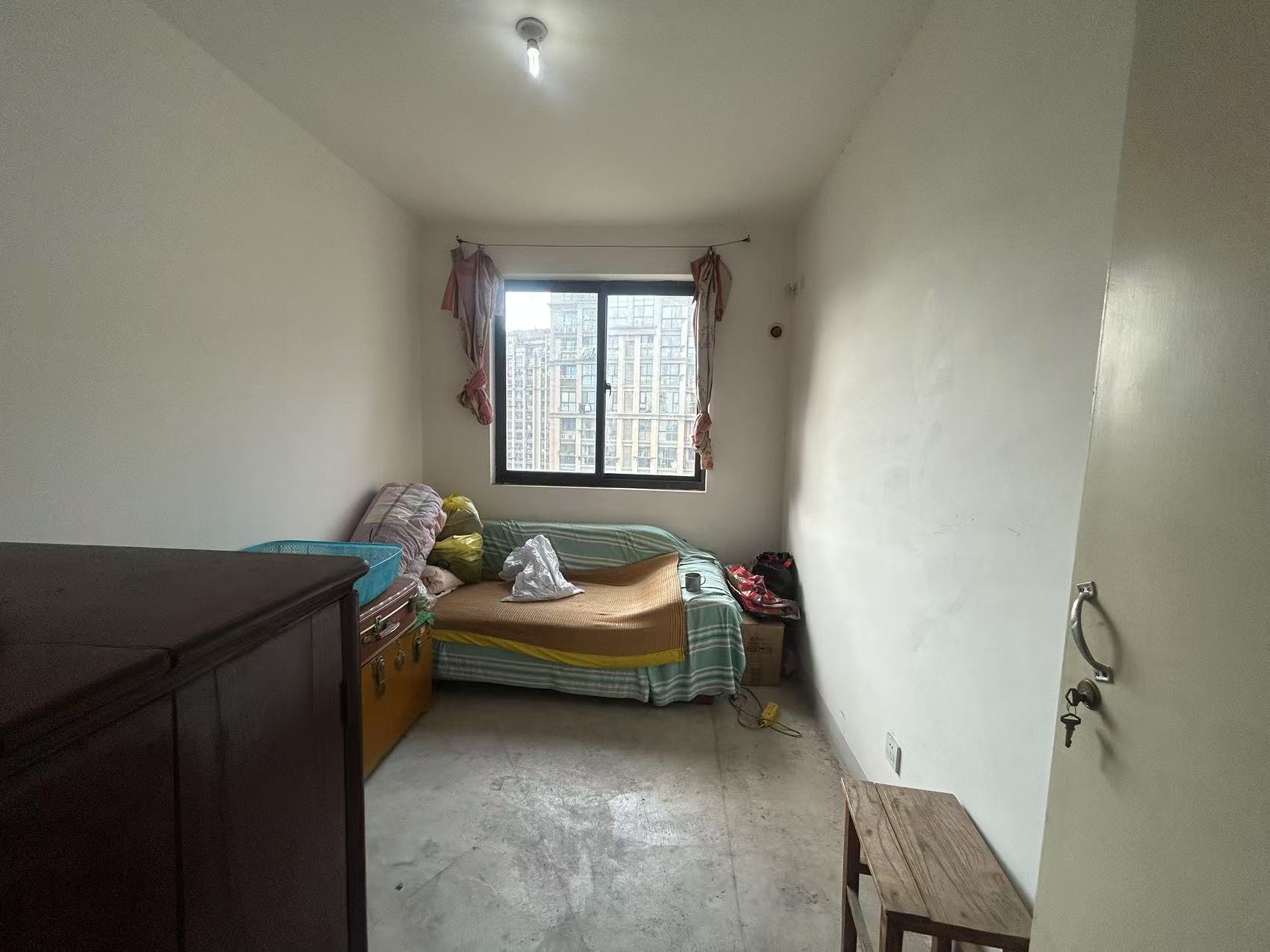 外滩花苑 3室2厅1卫 151.39m&sup2;