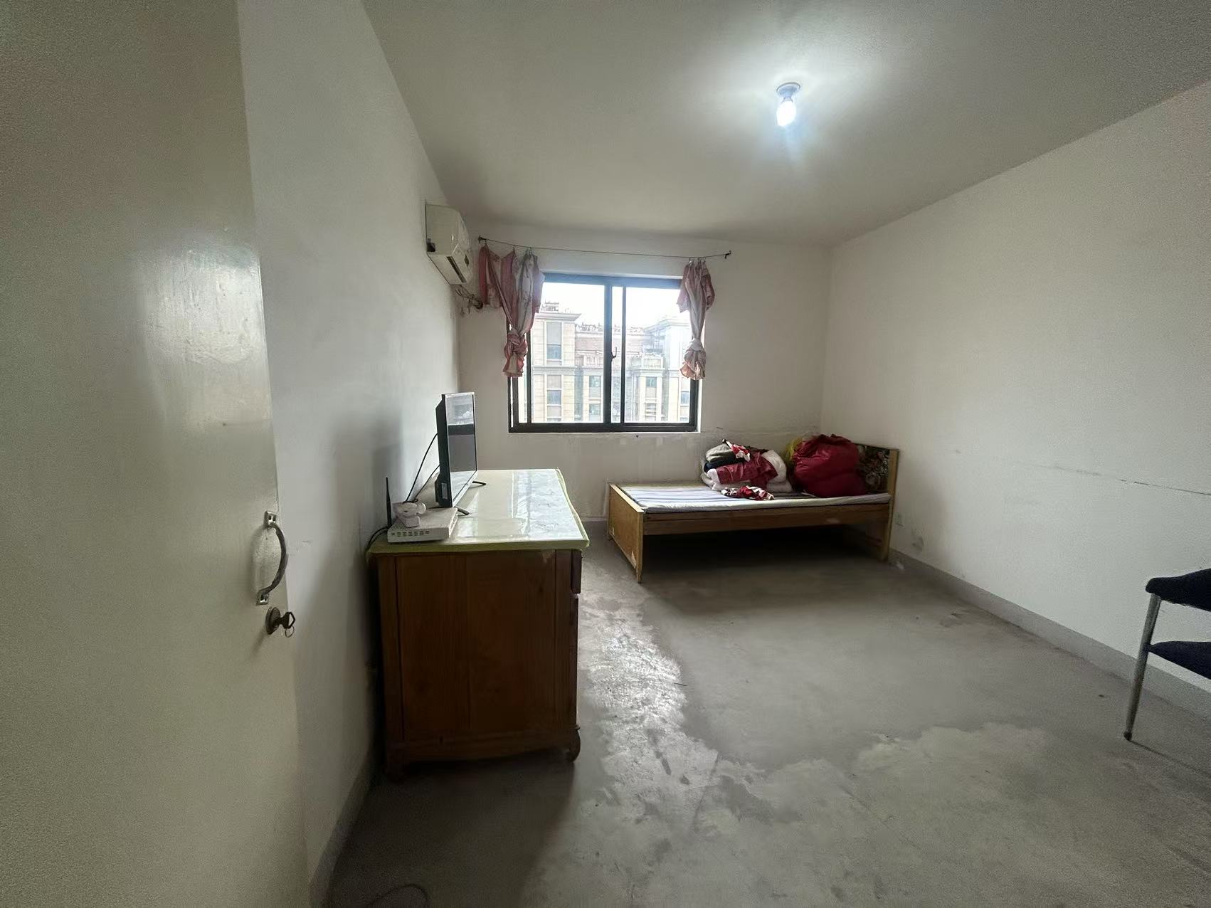 外滩花苑 3室2厅1卫 151.39m&sup2;