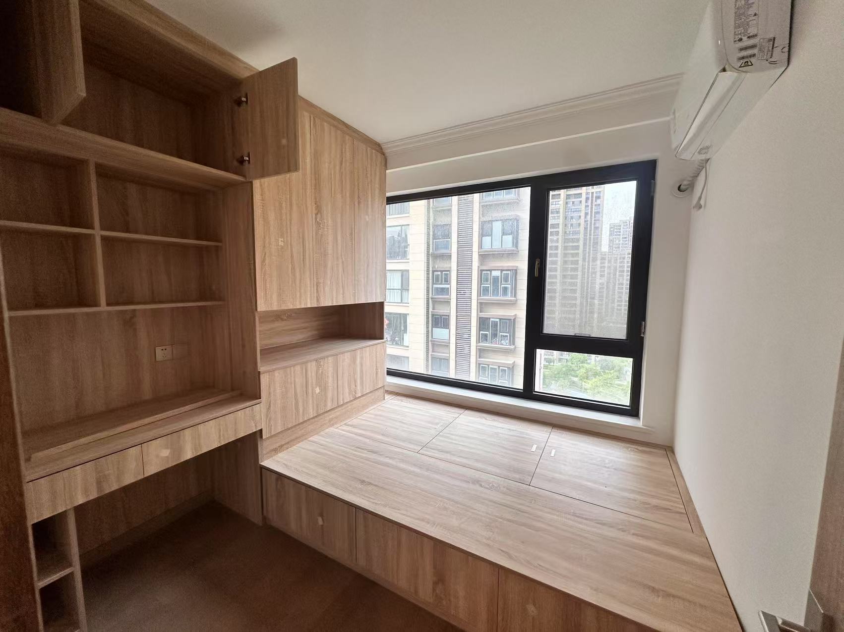 世茂九龙庭 4室2厅2卫 128m&sup2;