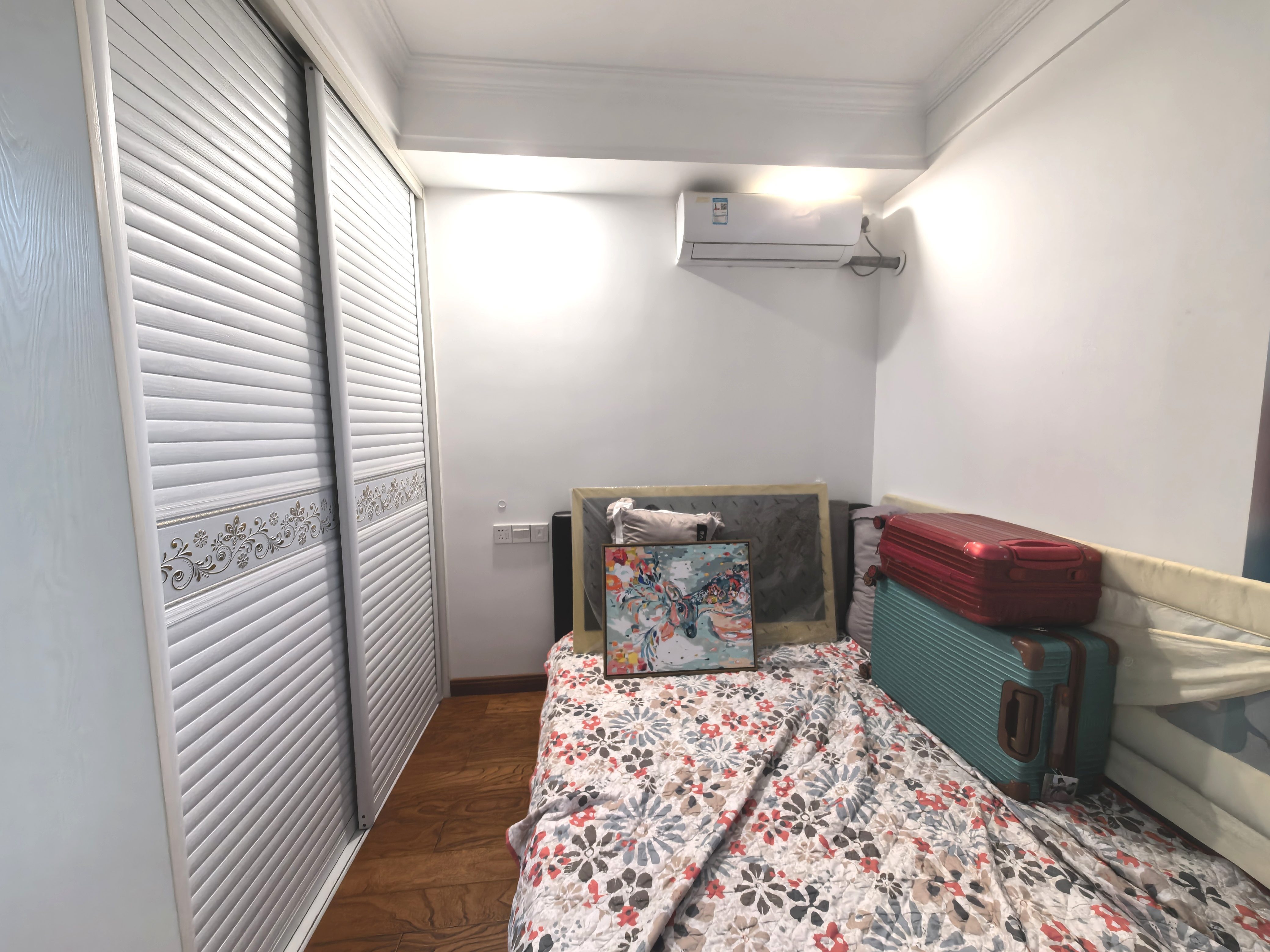 中海碧林湾 4室2厅2卫 127.50m&sup2;