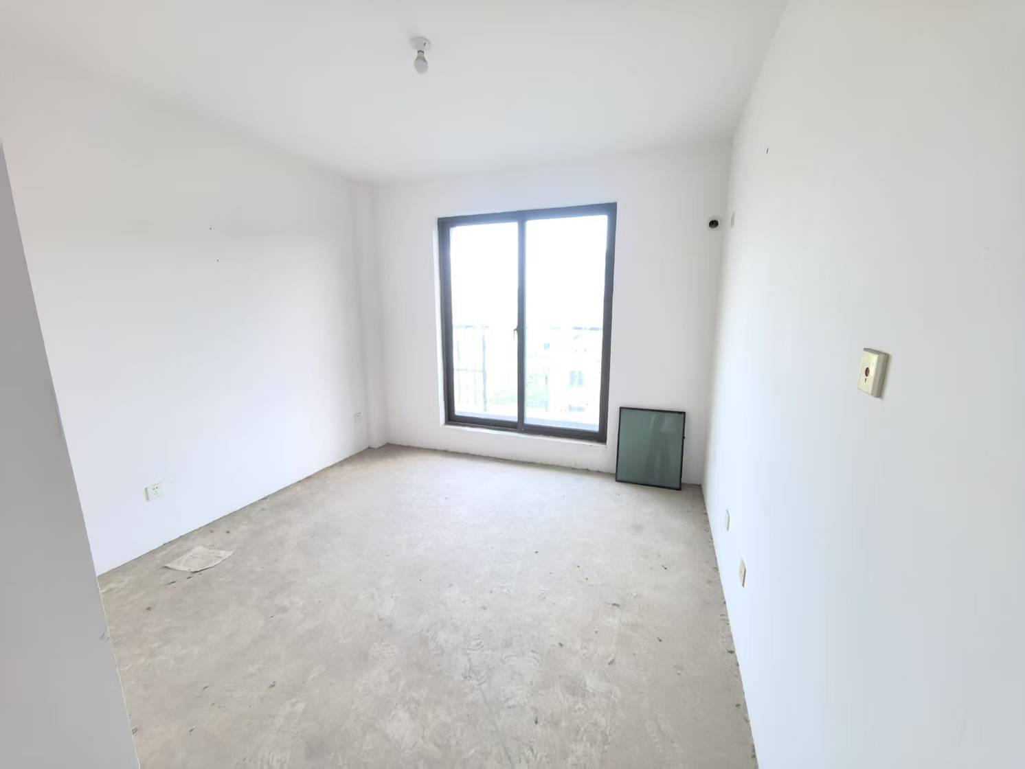 城市嘉苑 4室2厅3卫 200.15m&sup2;