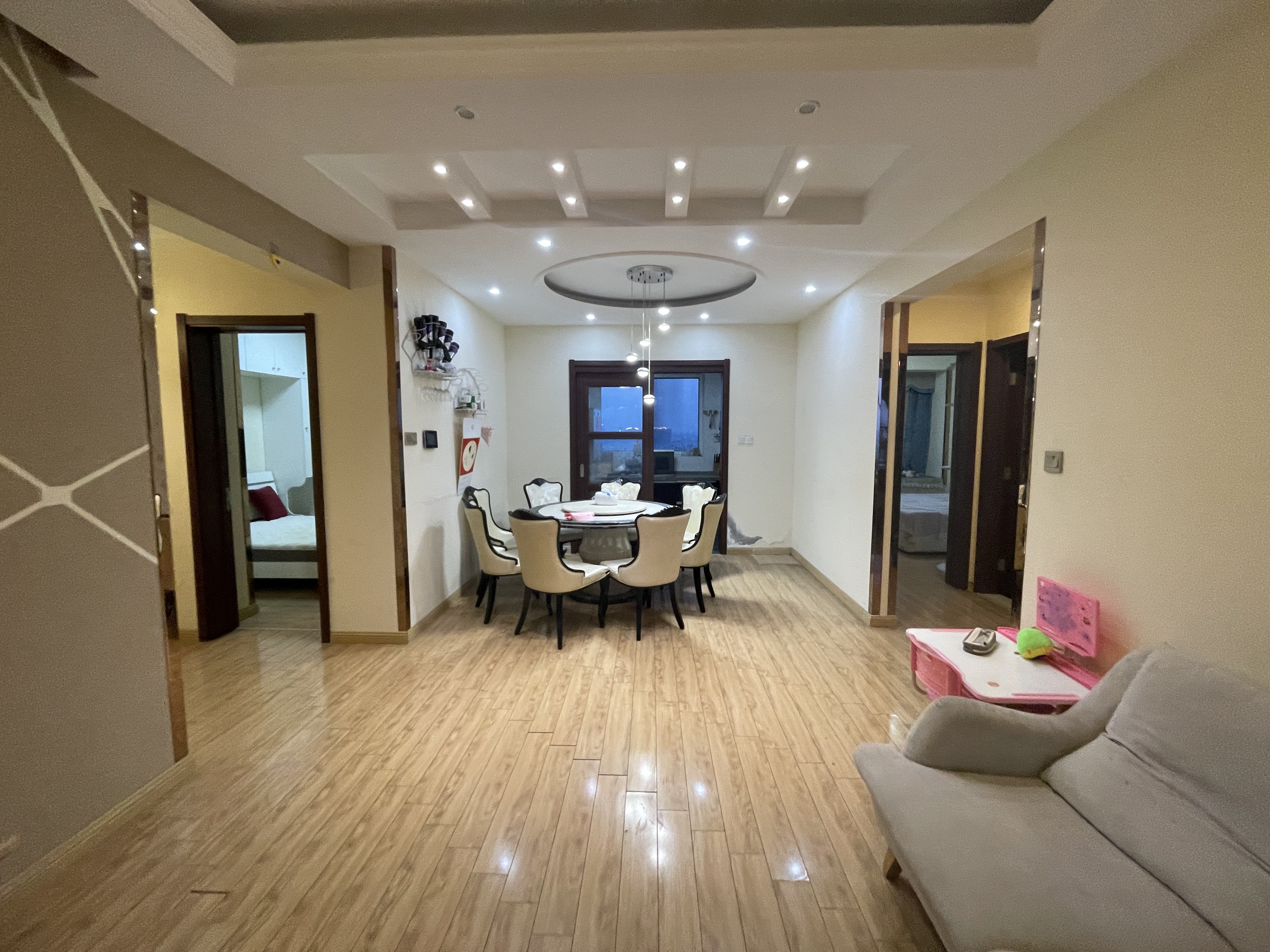 碧桂园(南通经济技术开发区) 3室2厅2卫 135m&sup2;