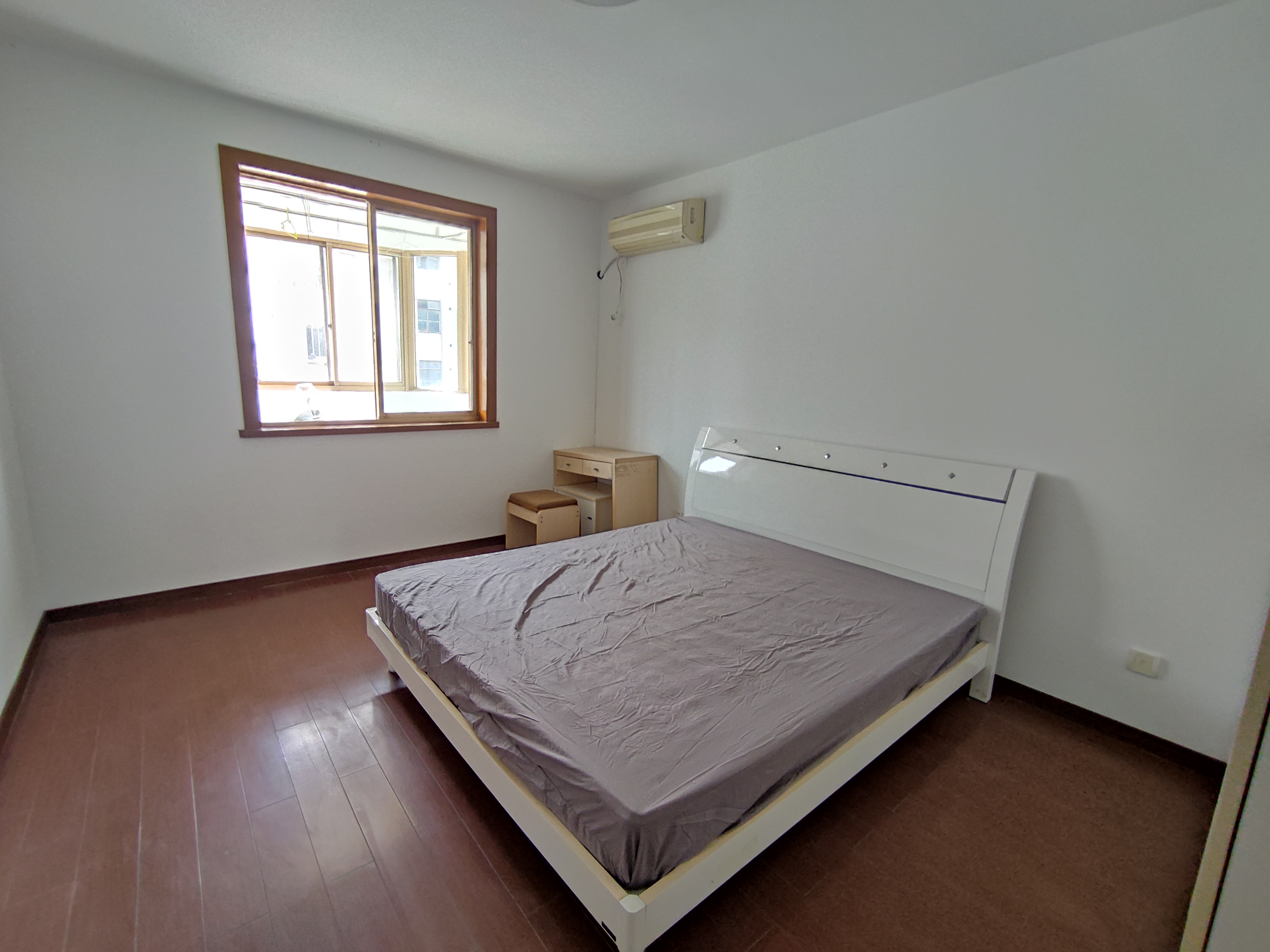 天都花苑 2室2厅1卫 102.8m&sup2;
