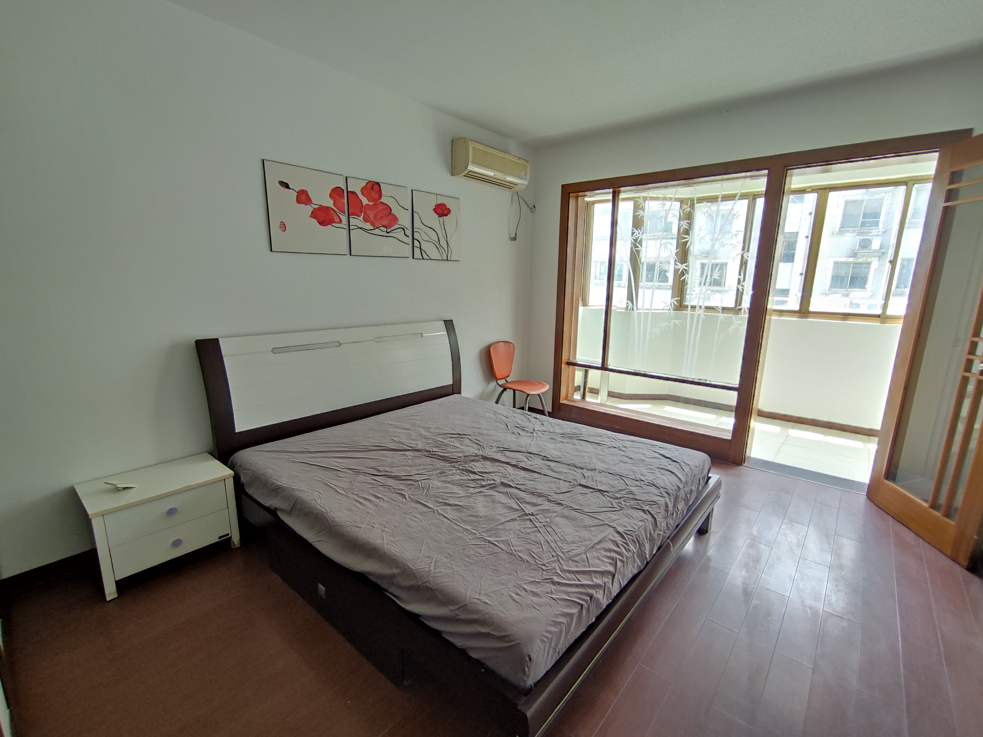 天都花苑 2室2厅1卫 102.8m&sup2;