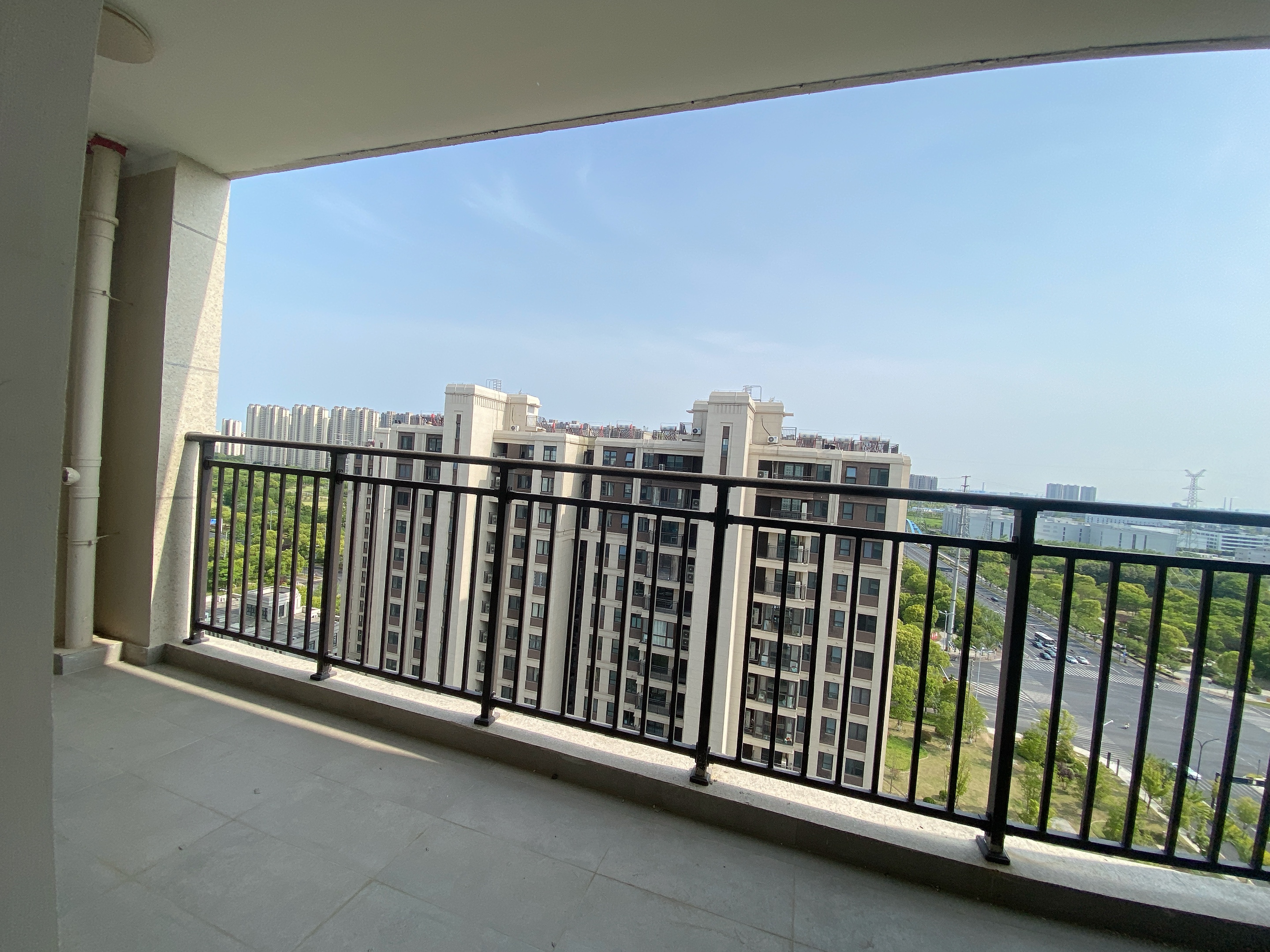 中海上东区 3室2厅2卫 125m&sup2;