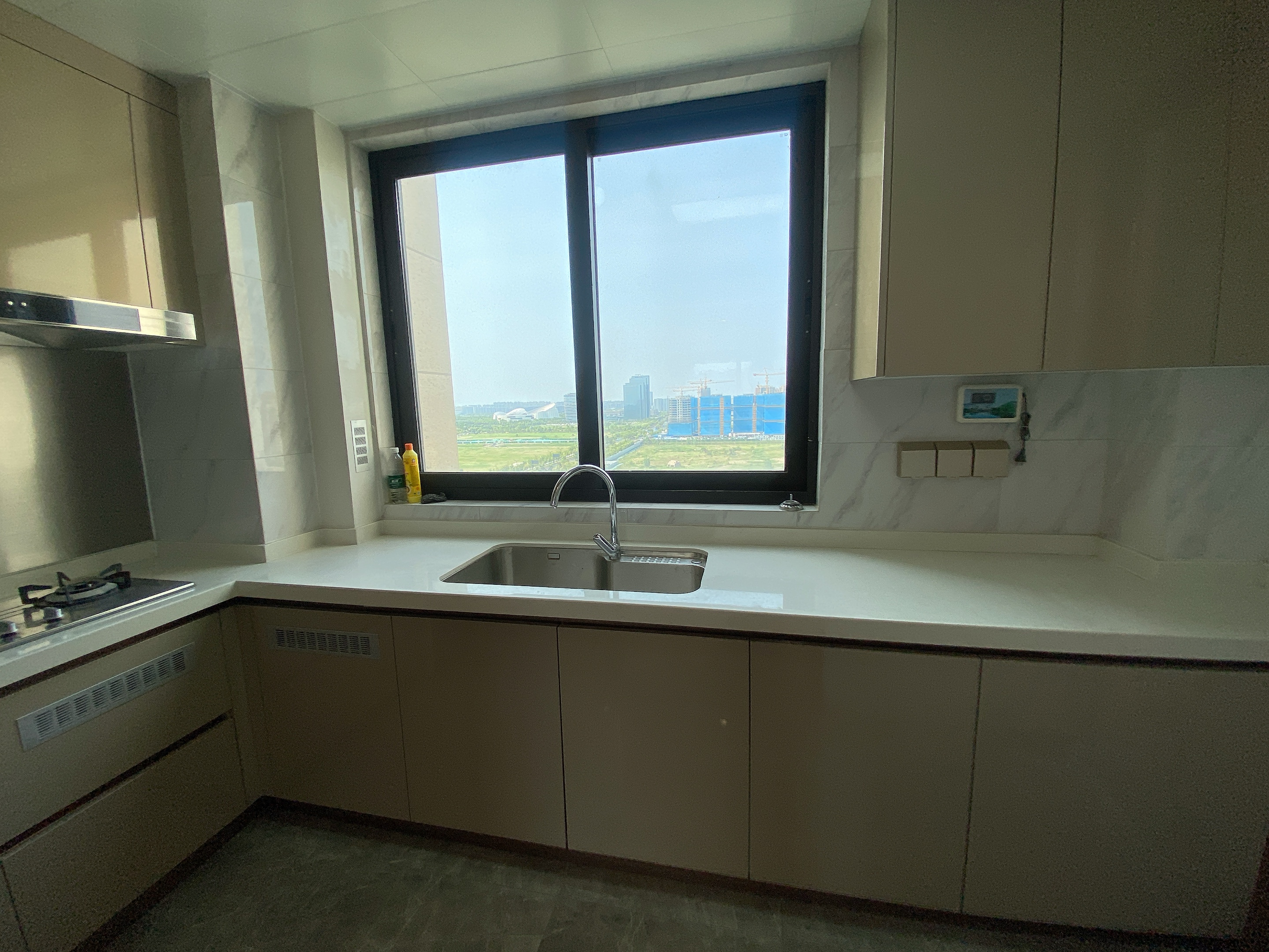 中海上东区 3室2厅2卫 125m&sup2;