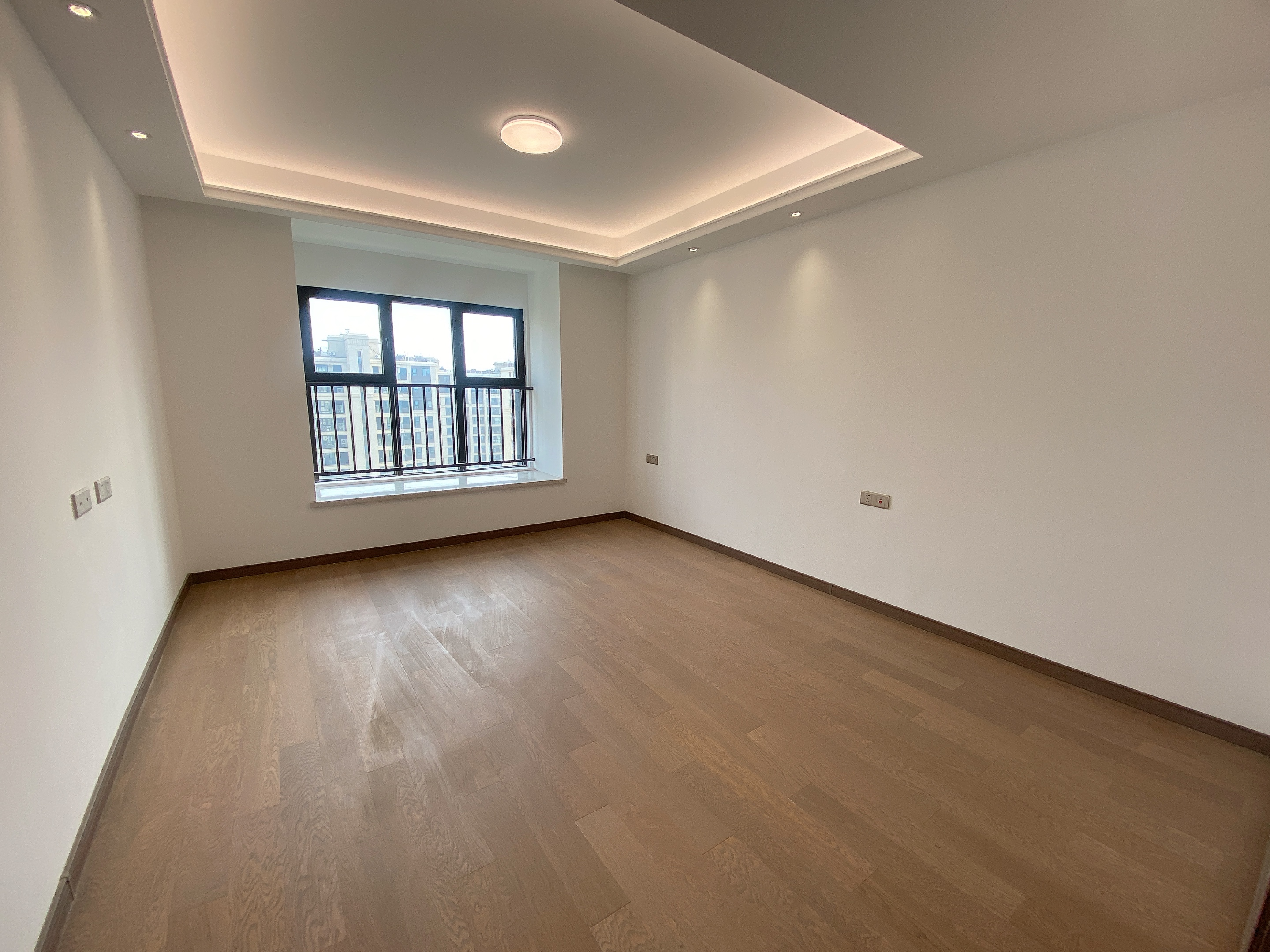 中海上东区 3室2厅2卫 125m&sup2;