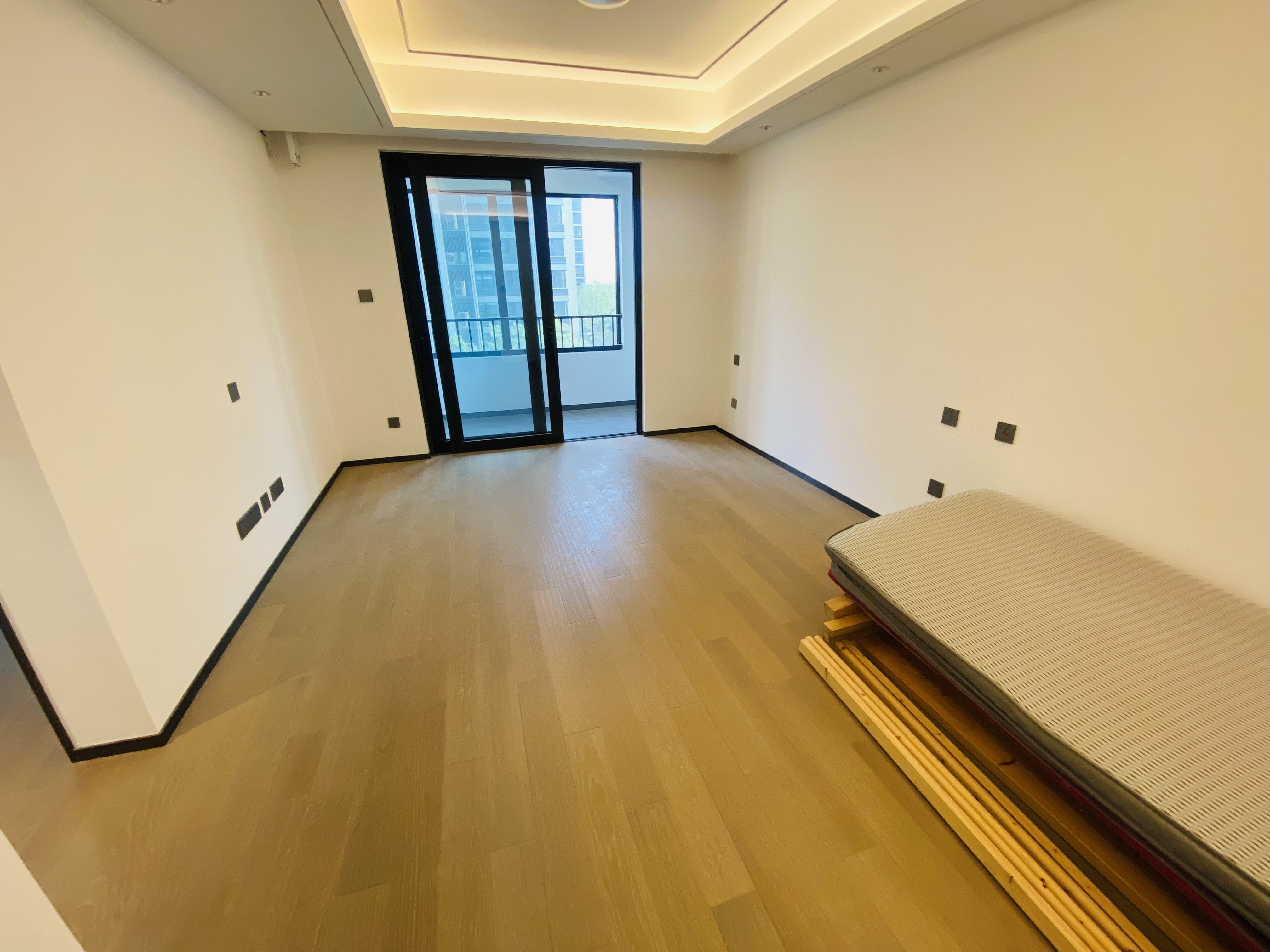 滨江道静园 3室1厅1卫 100.64m²