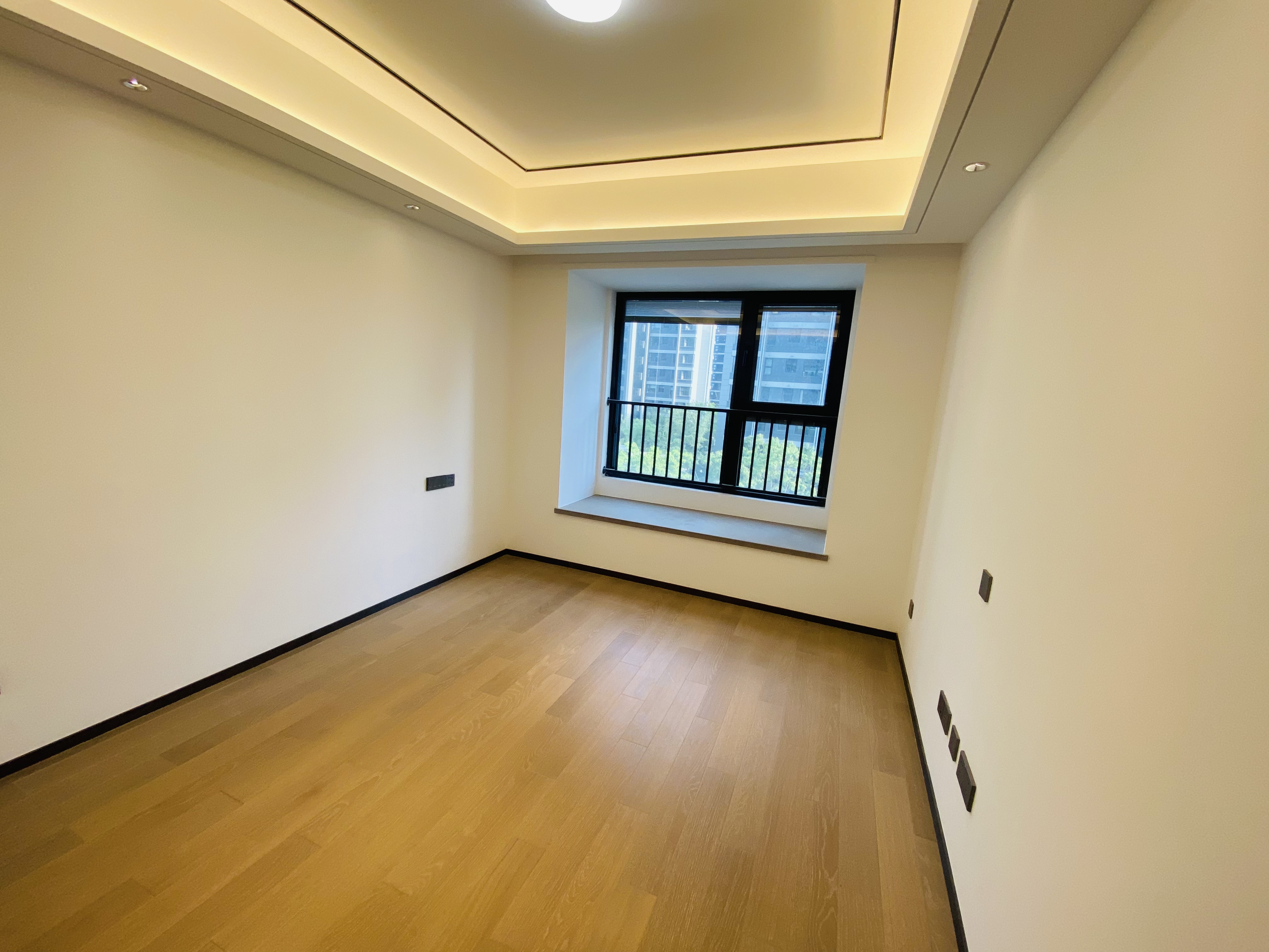 滨江道静园 3室1厅1卫 100.64m&sup2;