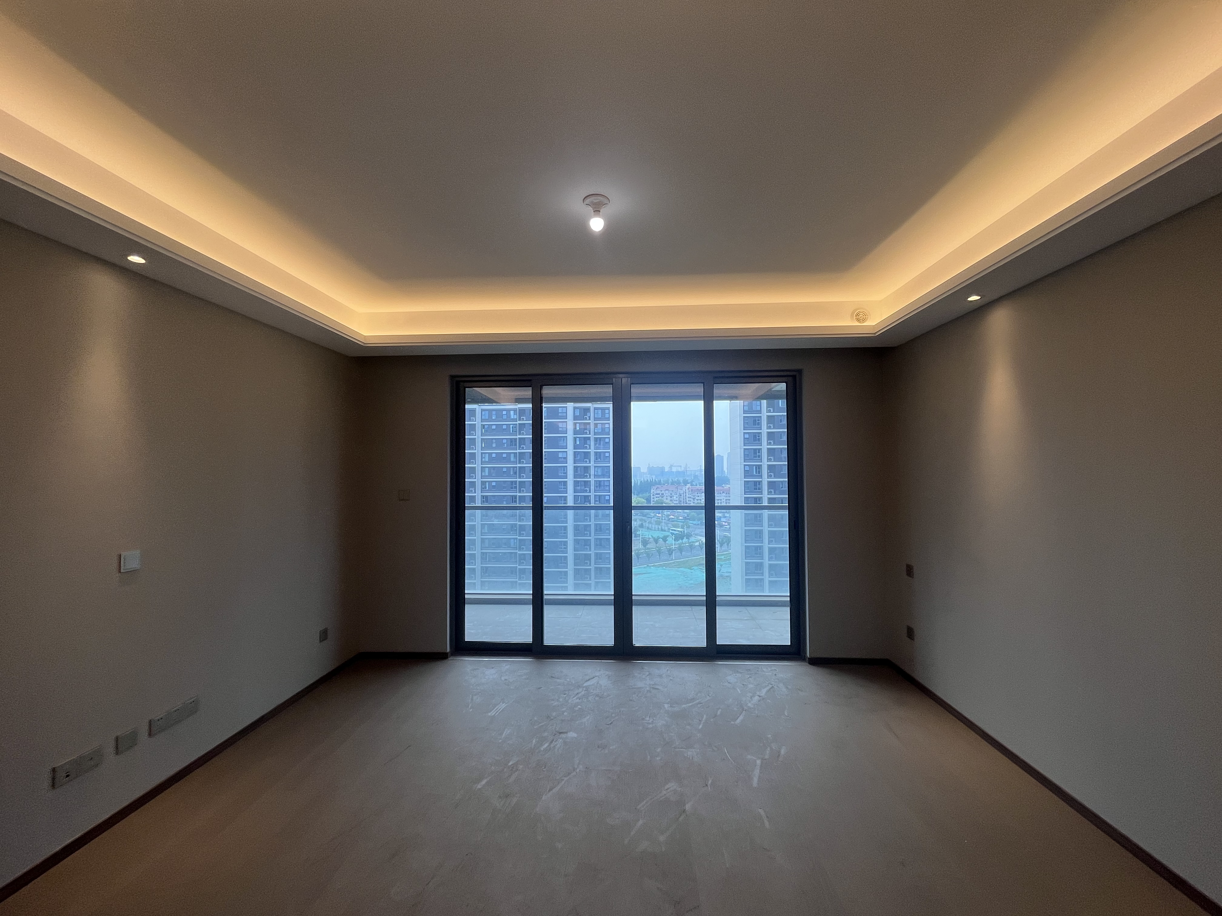 长泰滨河国际 4室2厅2卫 142.36m&sup2;