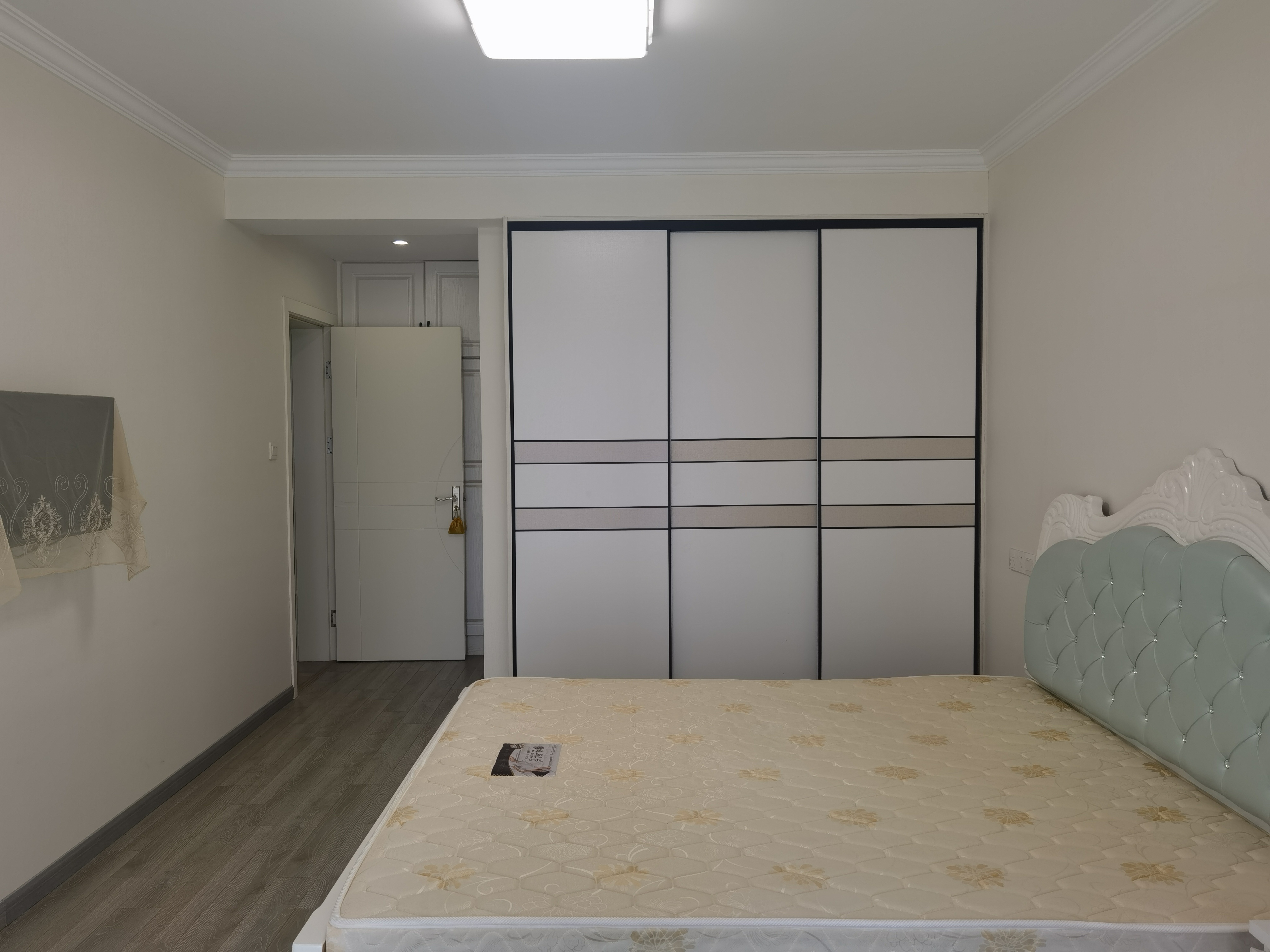 临江家园 3室2厅2卫 124m&sup2;