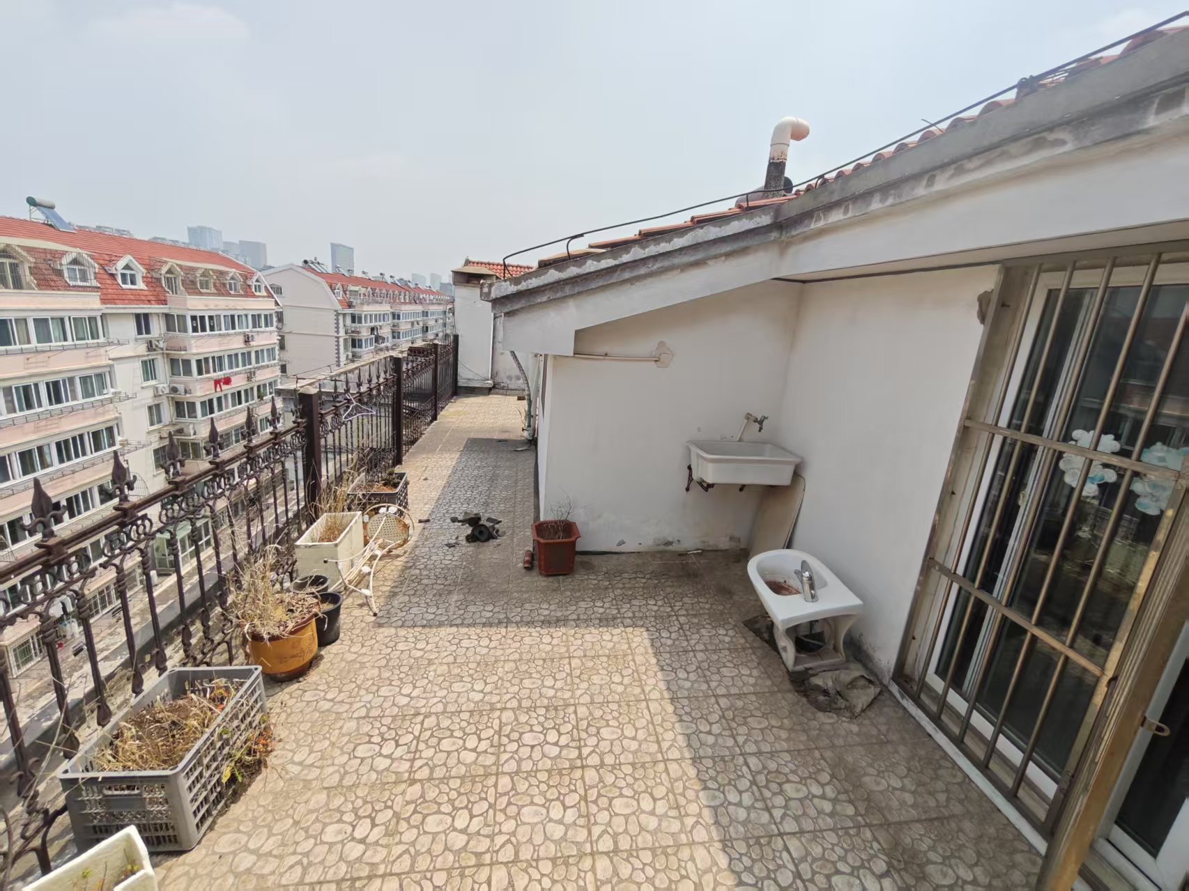 德民花苑东区 5室2厅2卫 215m&sup2;