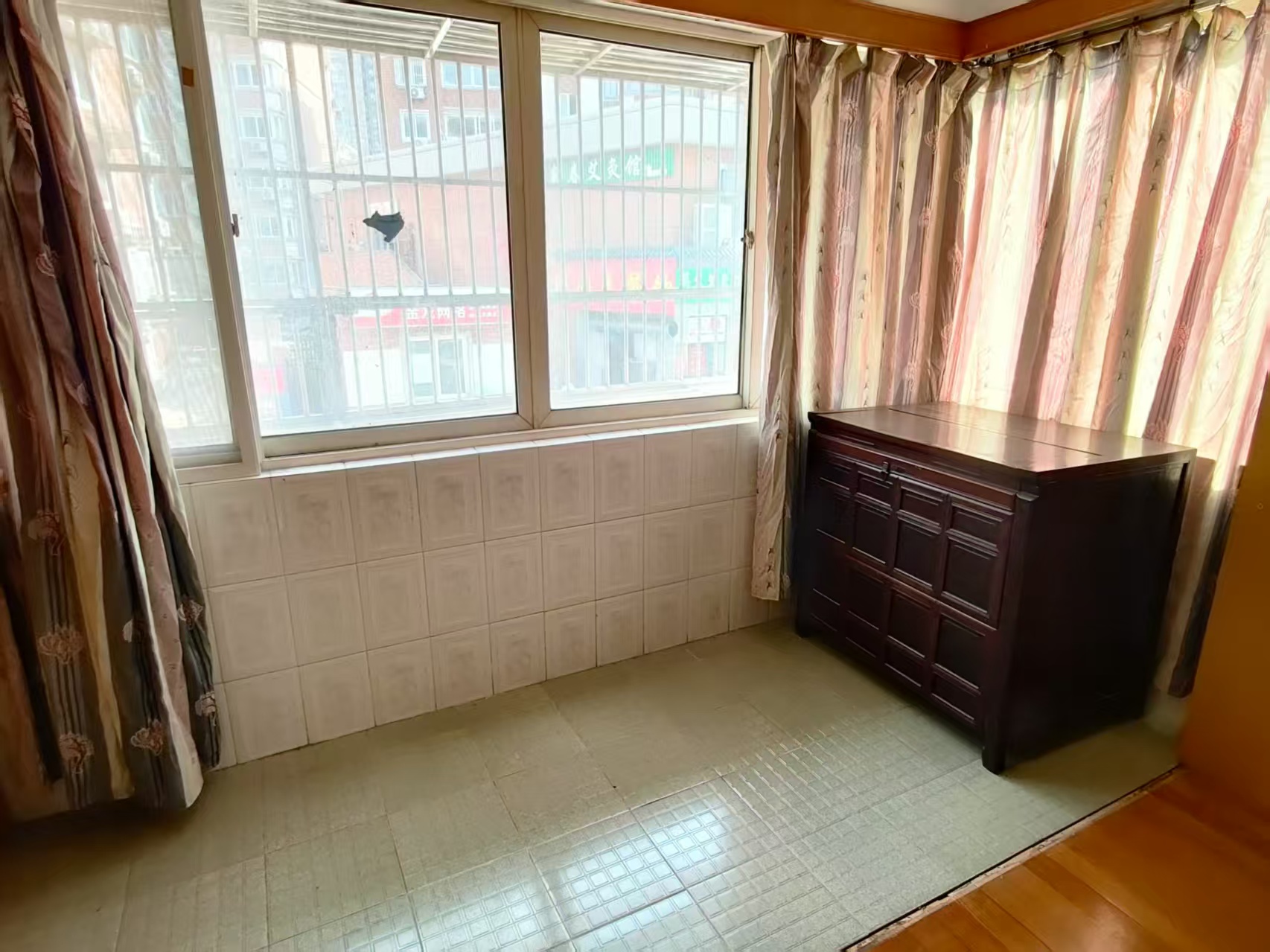 龙王桥新村 3室2厅1卫 130m&sup2;