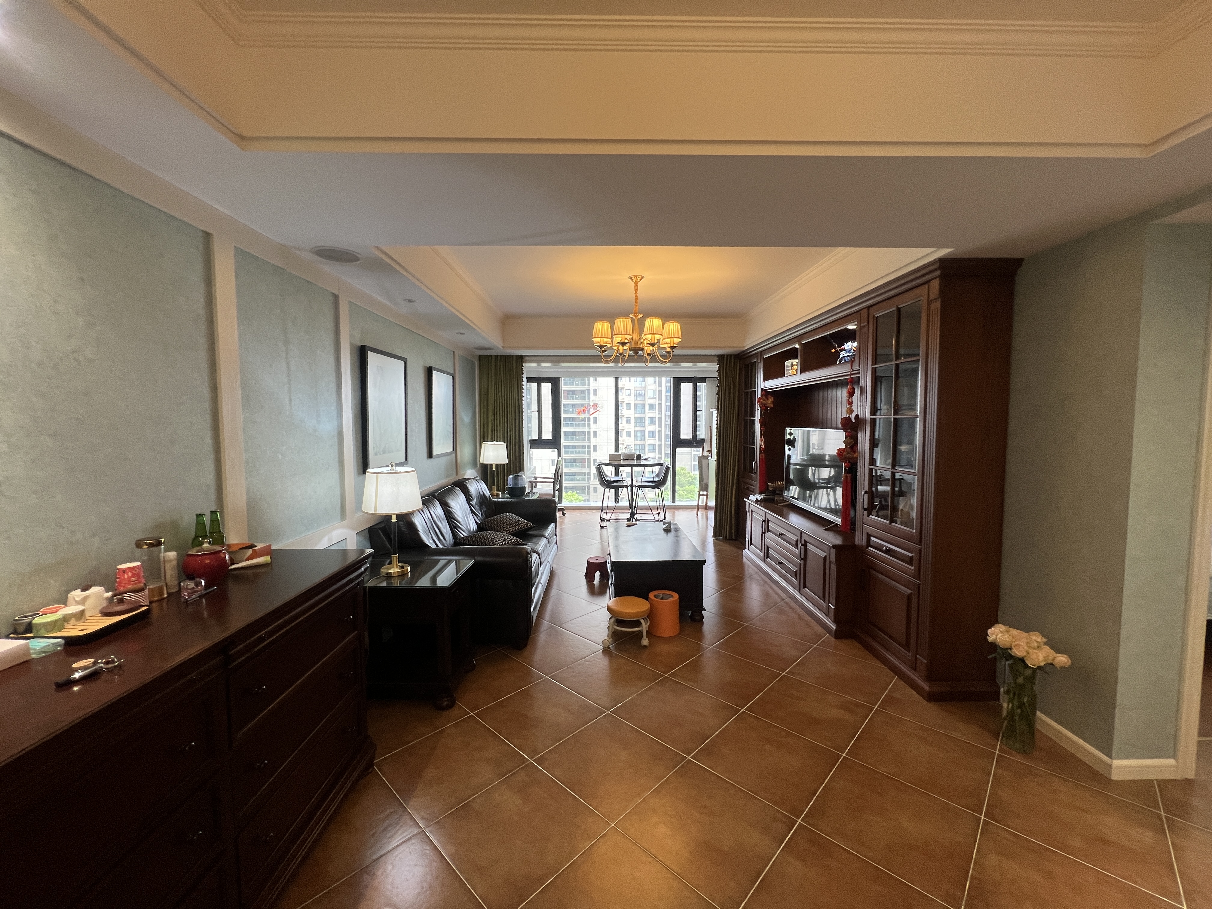南山湖一号 3室2厅1卫 121.89m&sup2;