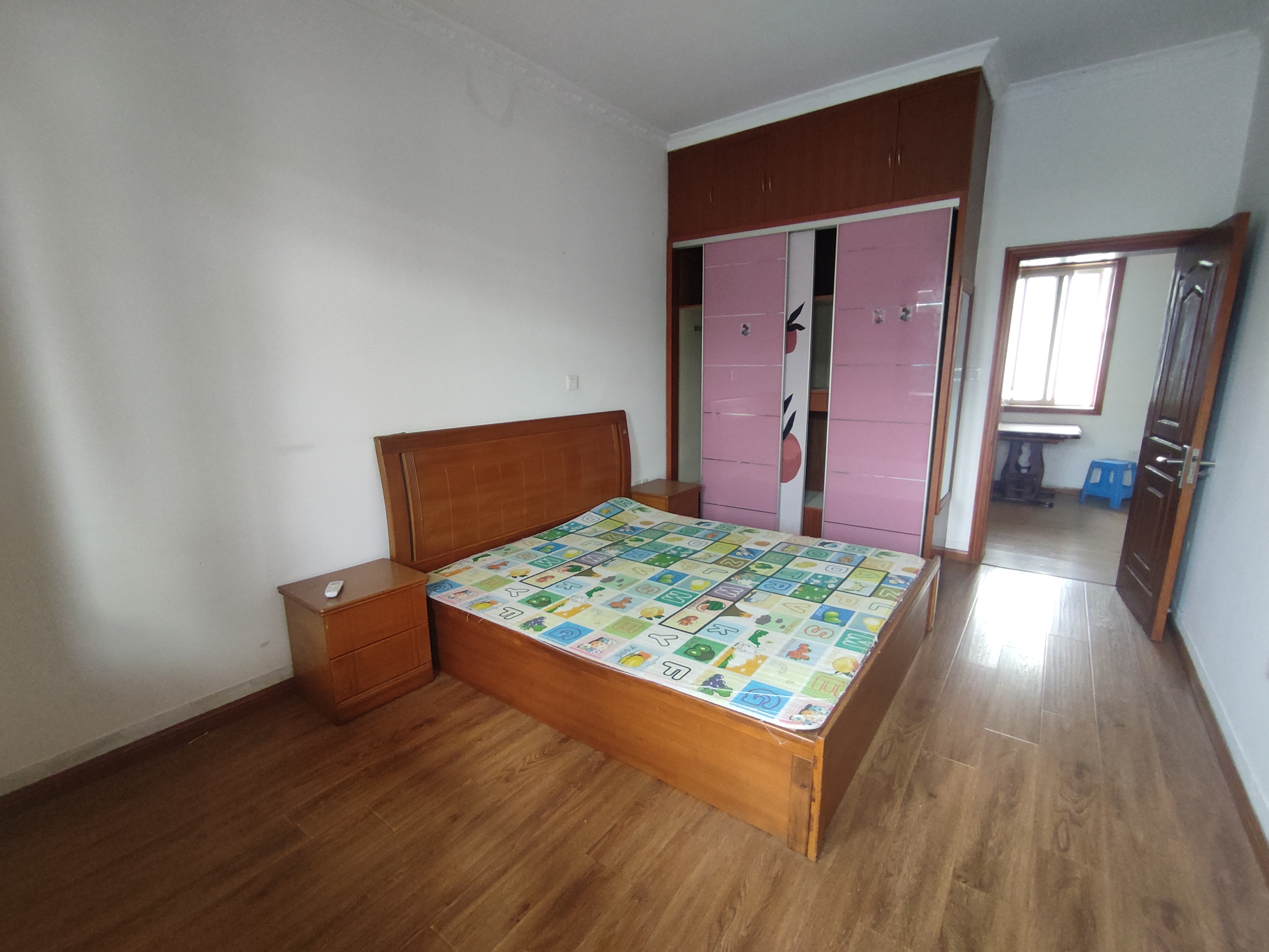 易家桥新村 2室1厅1卫 46m&sup2;