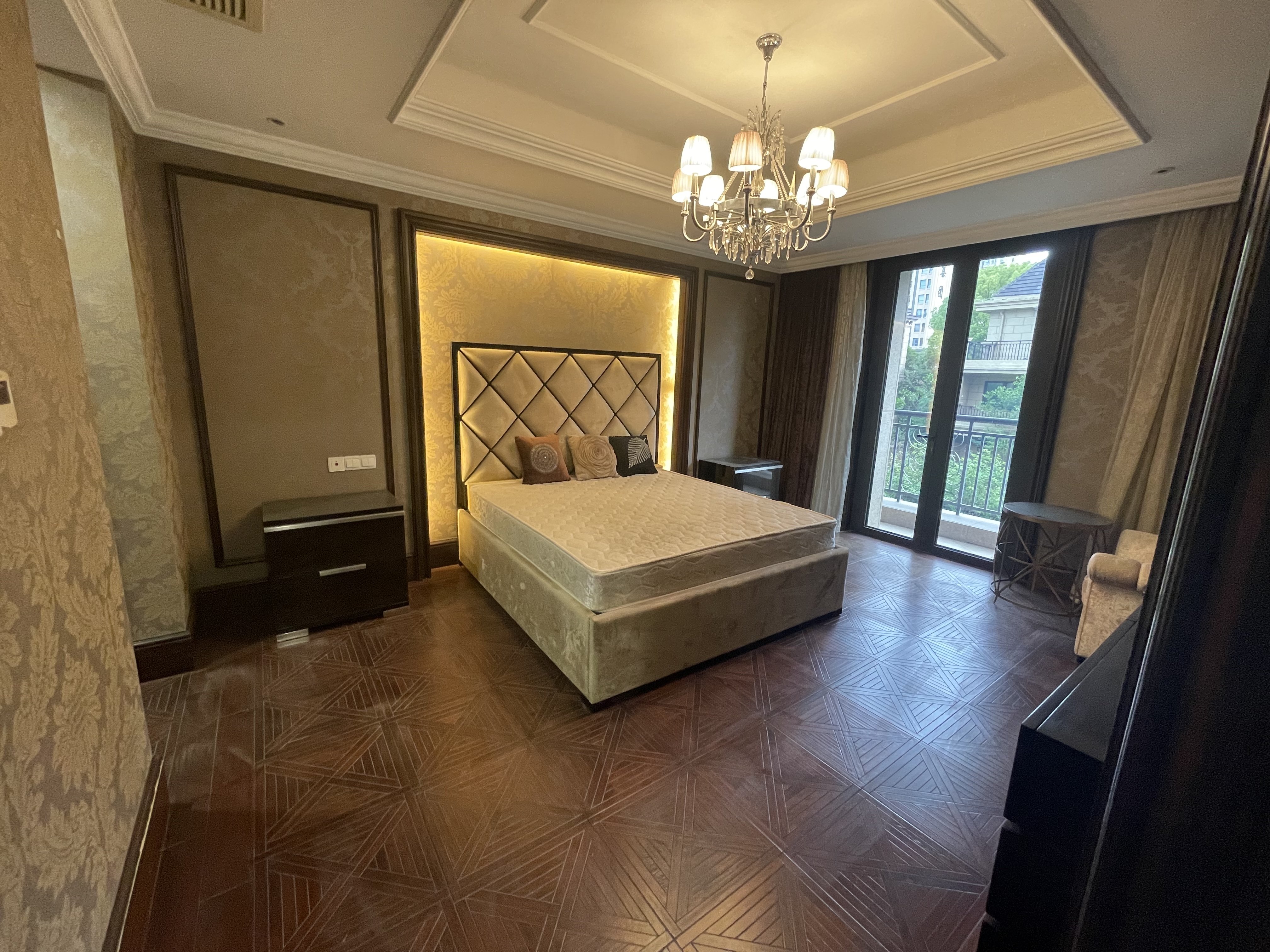 南通橡树湾 5室2厅3卫 225m&sup2;