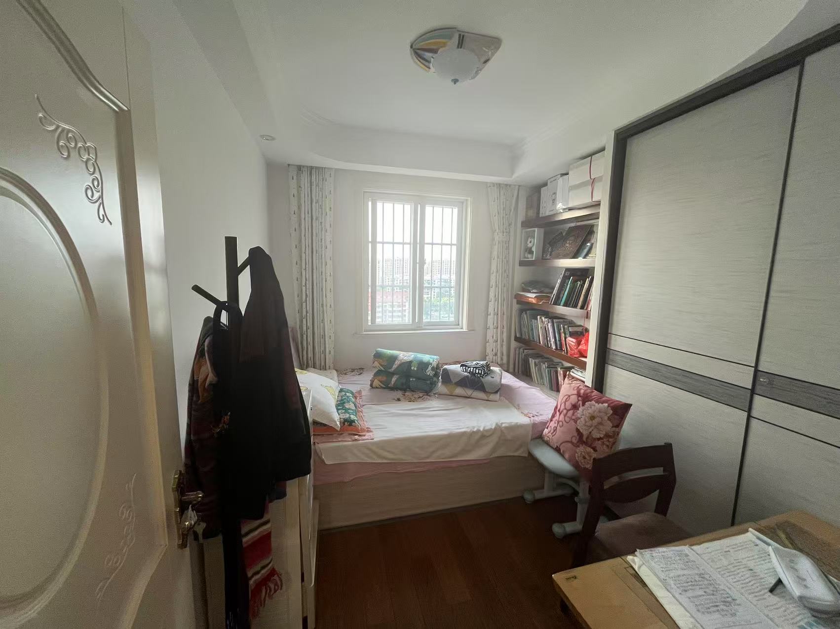 学士府 3室2厅2卫 132m&sup2;