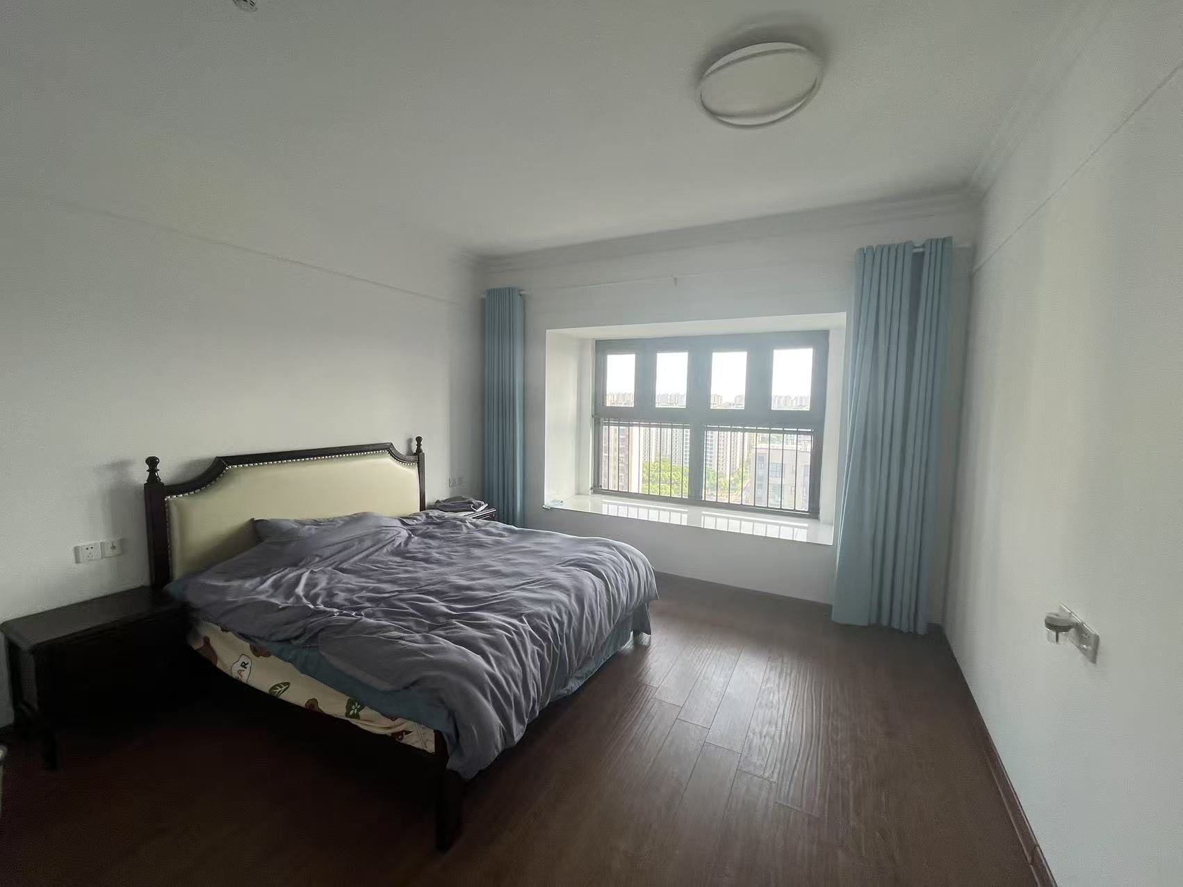 碧桂园时代悦城 5室2厅3卫 192.31m&sup2;