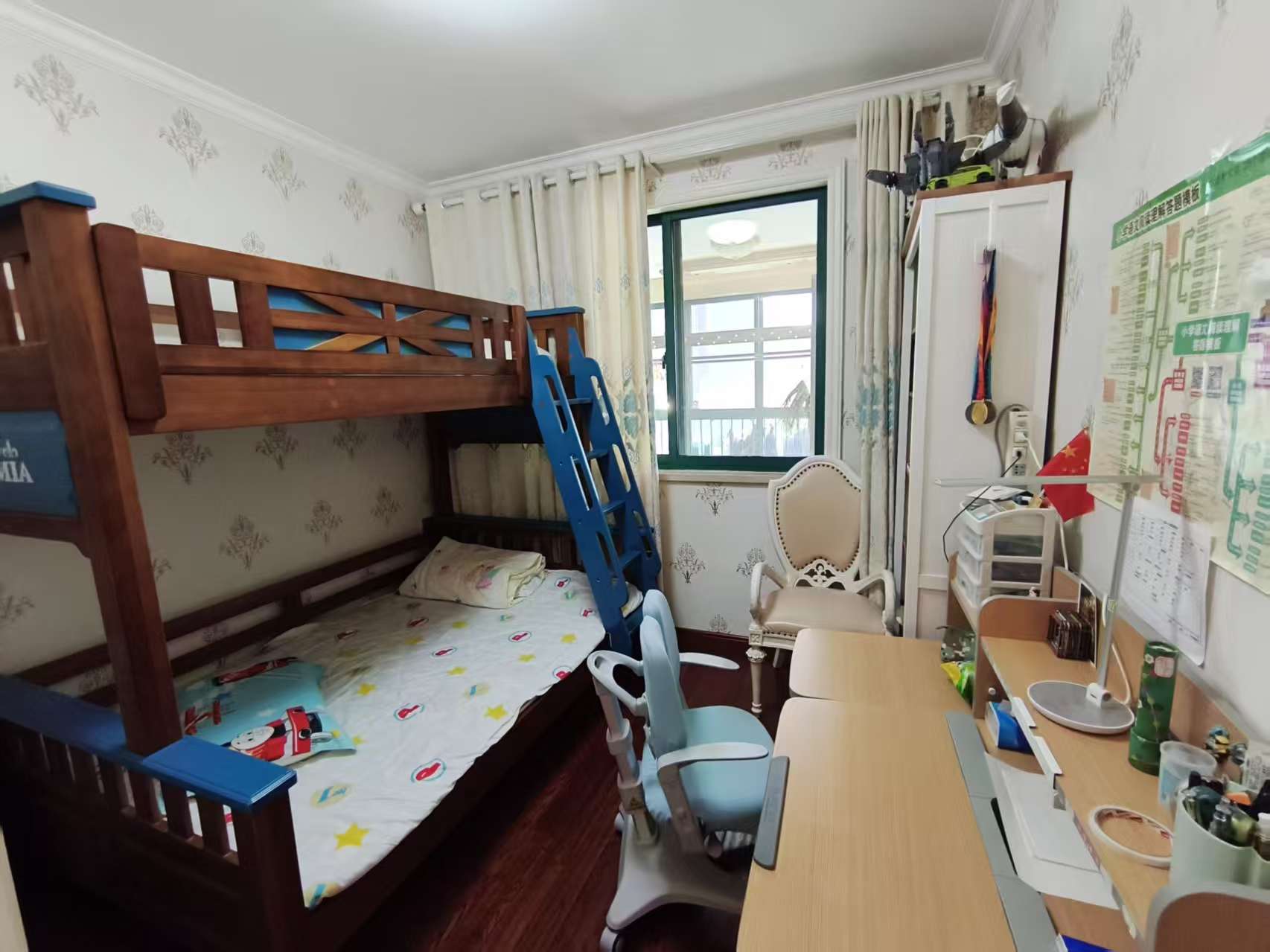 新城小区 3室2厅2卫 155.75m&sup2;