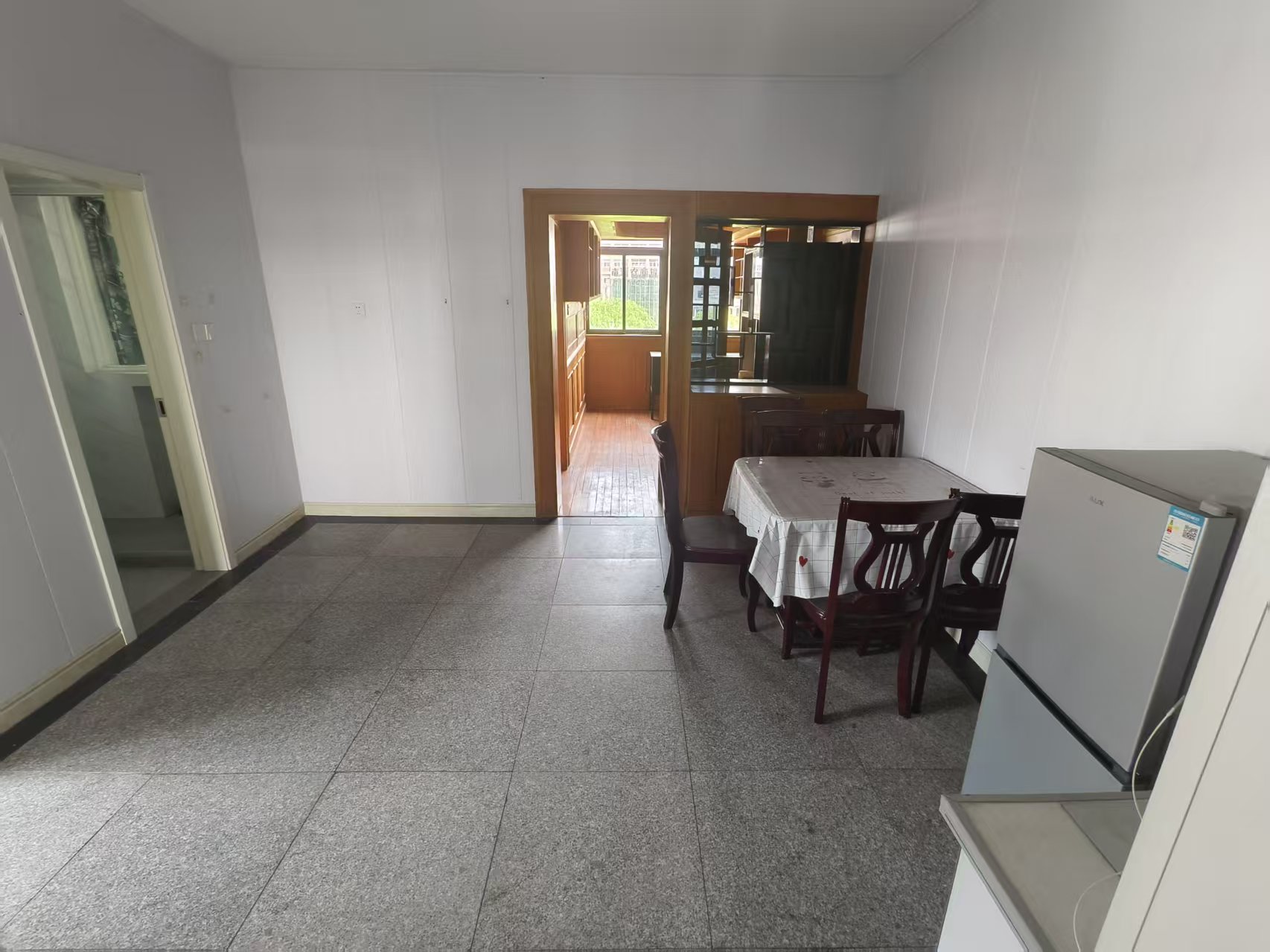 师范桥新村 2室2厅1卫 78m&sup2;
