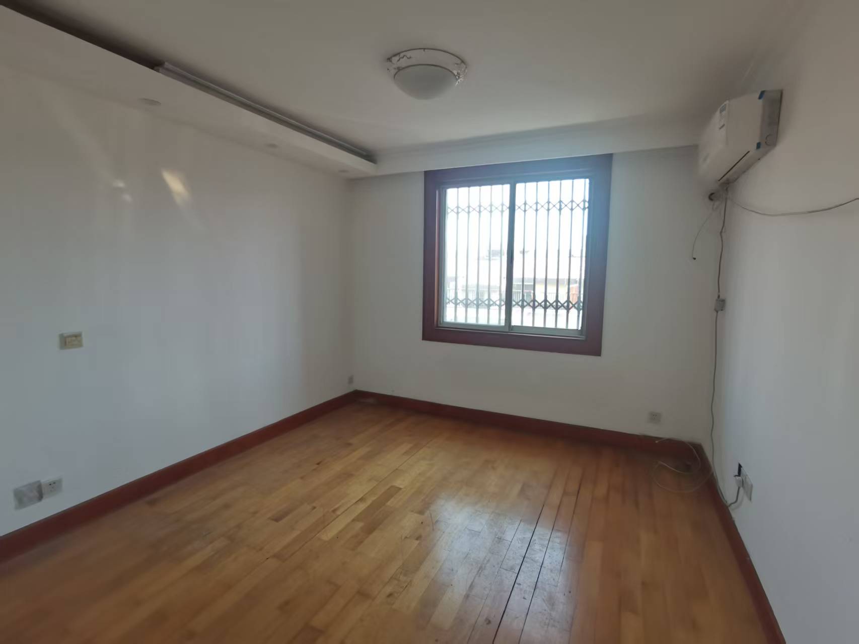 光明南村 2室2厅1卫 72m&sup2;