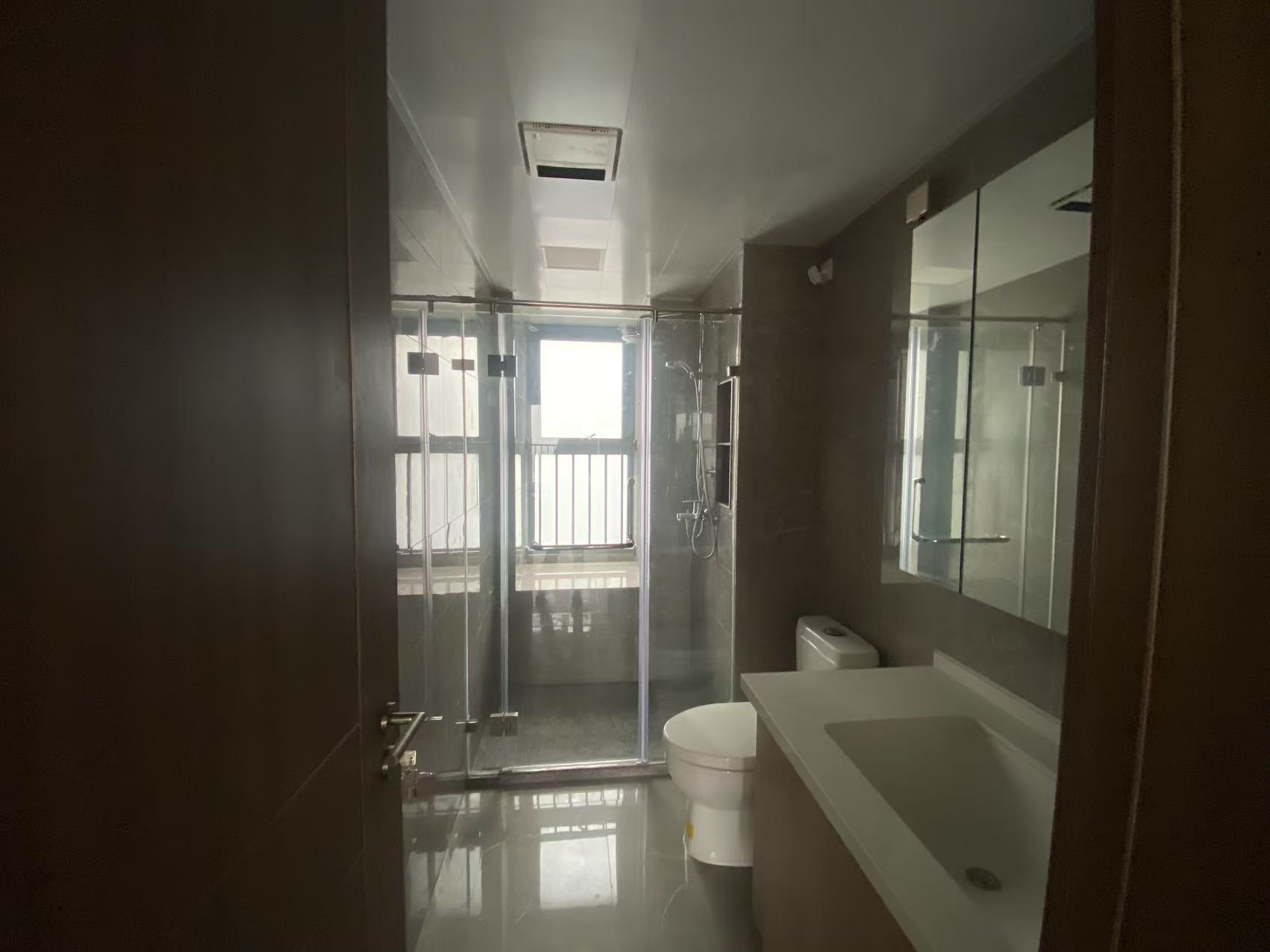 长泰滨河国际 3室2厅2卫 115m&sup2;