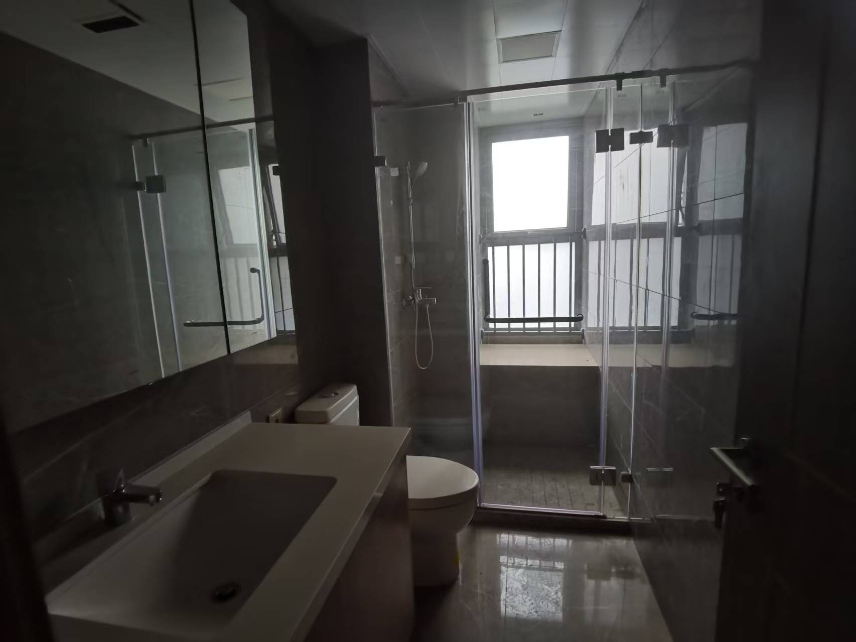 长泰滨河国际 4室2厅2卫 142.36m&sup2;